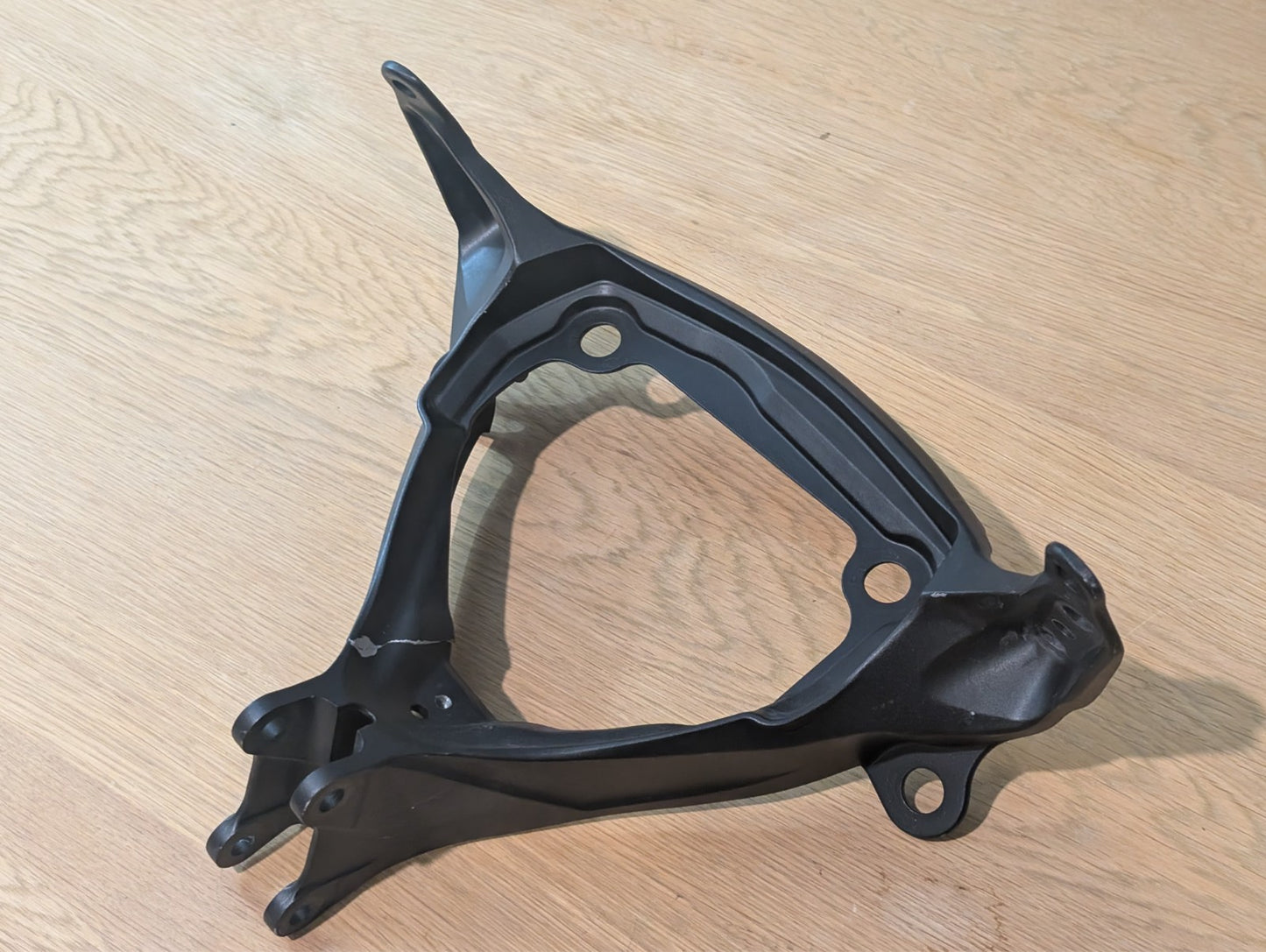 Suzuki GSXR1000 L1 L2 L3 2010 2016 Front Subframe 94511-47H00 Crack