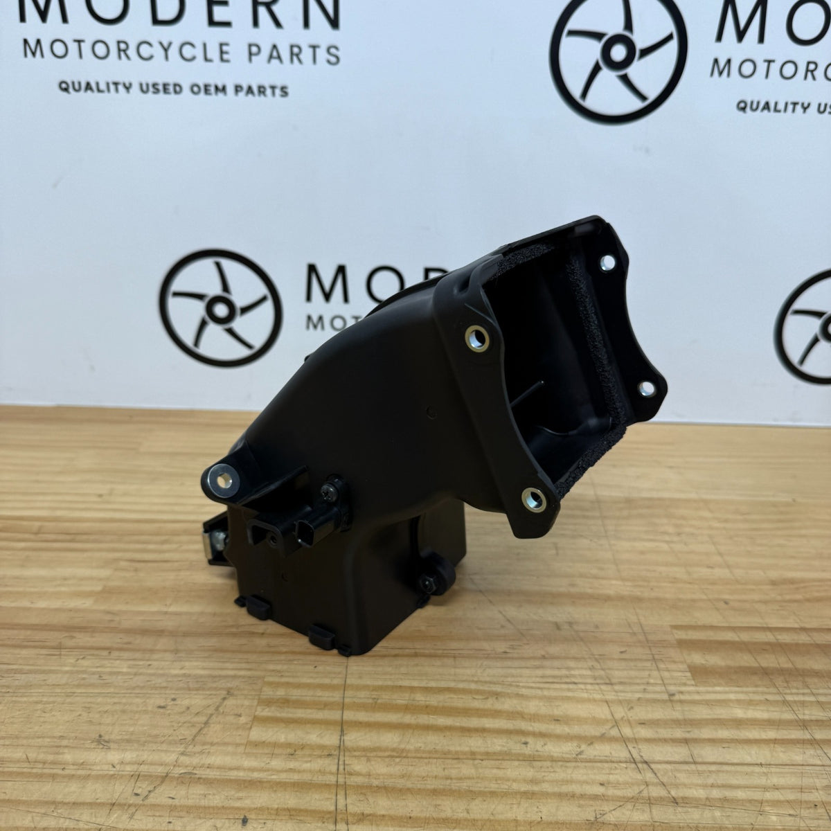 Yamaha YZF-R1 2015-2019 Air Intake Duct Assembly 2CR-2832E-01 Genuine OEM