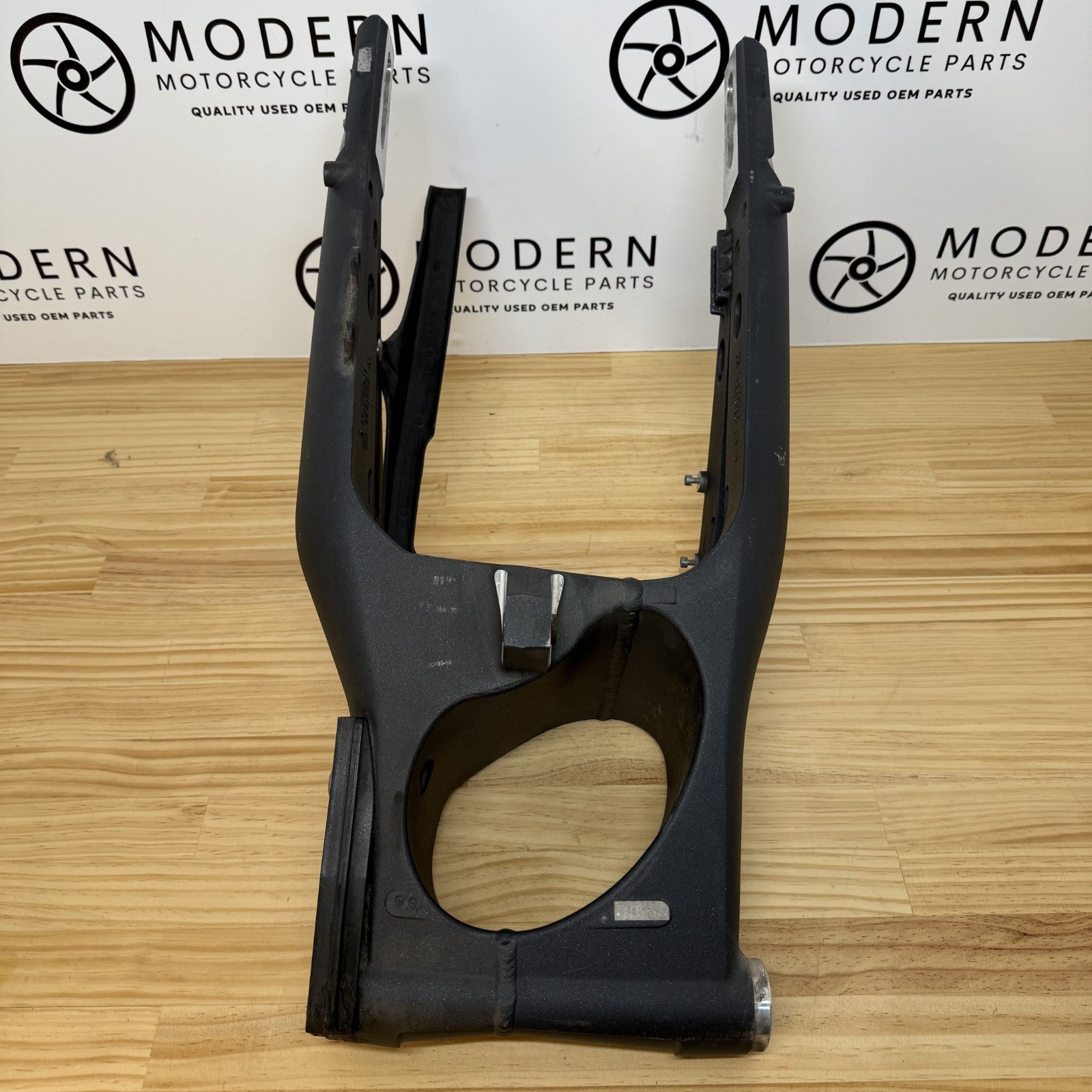 Triumph Daytona 675 2006-2012 Swingarm T2051696
