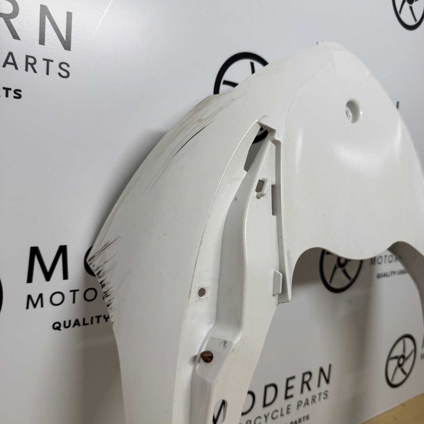 Triumph Daytona 675R 675 2013-2017 Cockpit Lower Fairing White T2309450 OEM