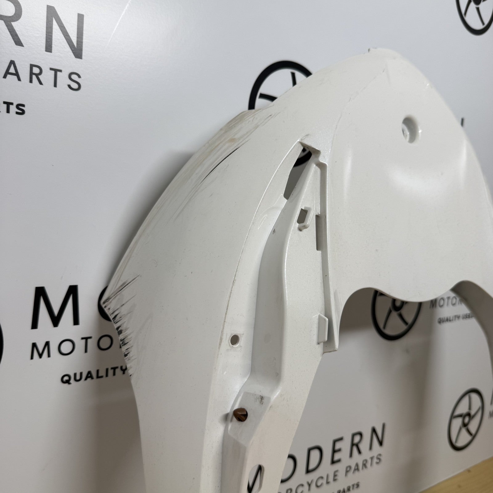 Triumph Daytona 675R 675 2013-2017 Cockpit Lower Fairing White T2309450 OEM