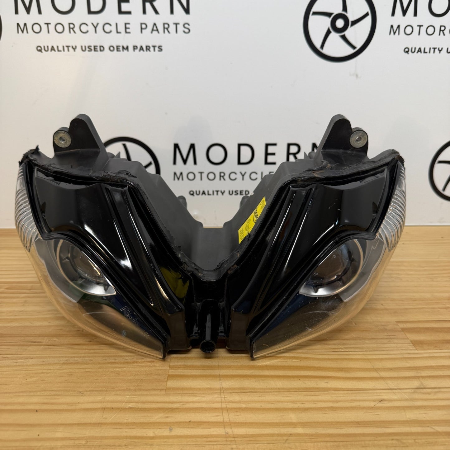 Triumph Daytona 675 2006-2008 Headlight T2707600 Genuine OEM