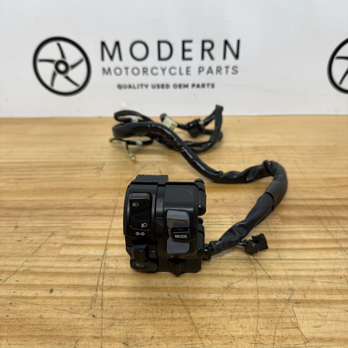 Yamaha YZF-R1 2015-2019 Left Switch Block 2CR-83969-01 2CR-83969-00 Genuine OEM
