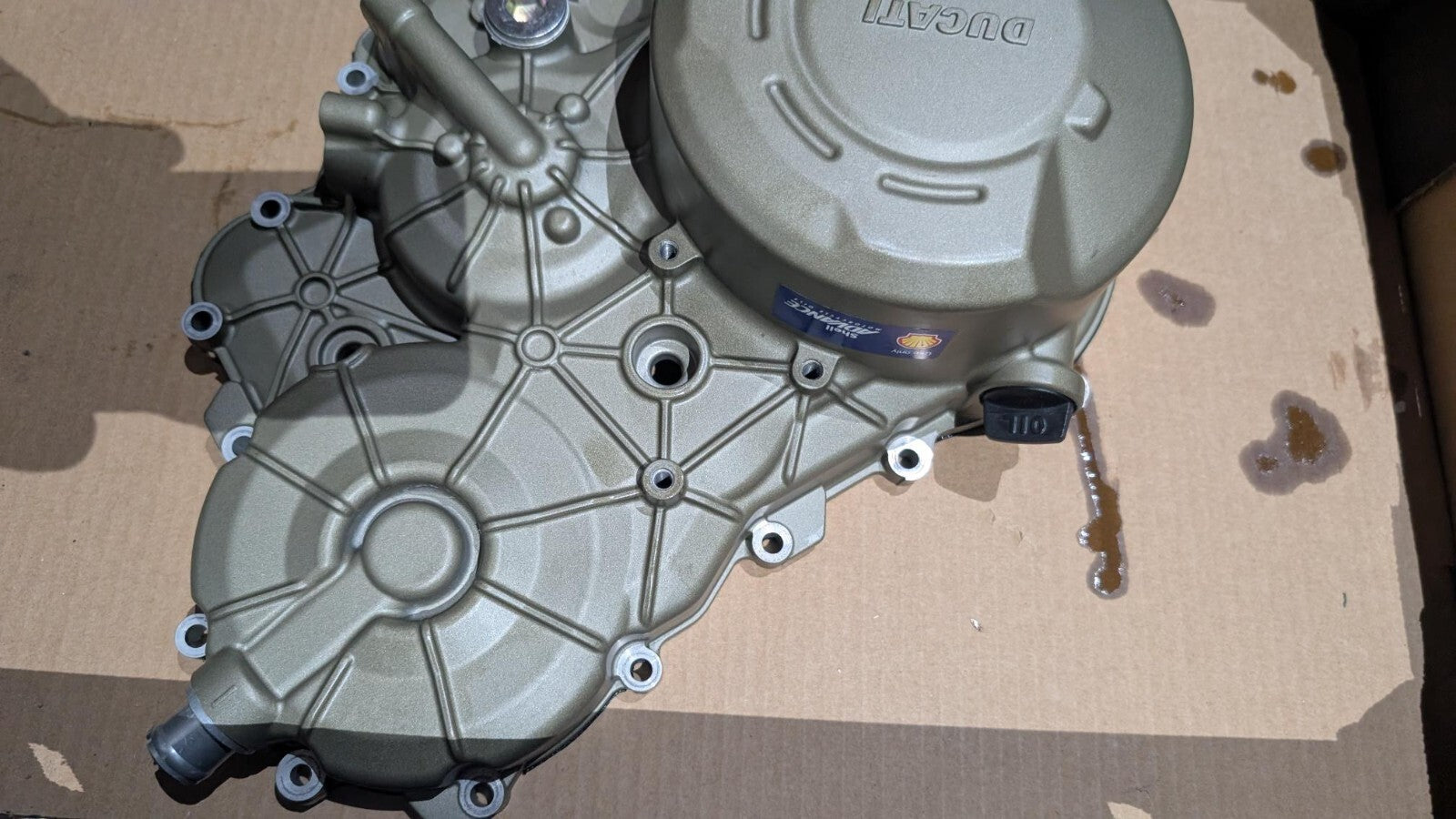 Clutch Crank Case Cover Ducati V4 V4S Streetfigher 2020 2021 24311611BH MINT!