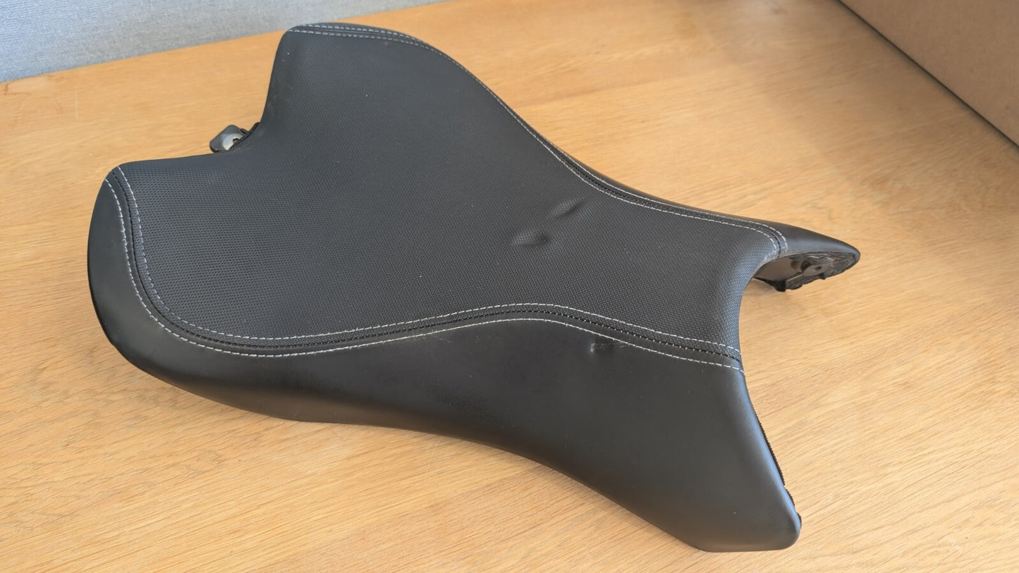 Rider Seat to fit Triumph Street Triple 765 765RS 2014 2018 T2308430