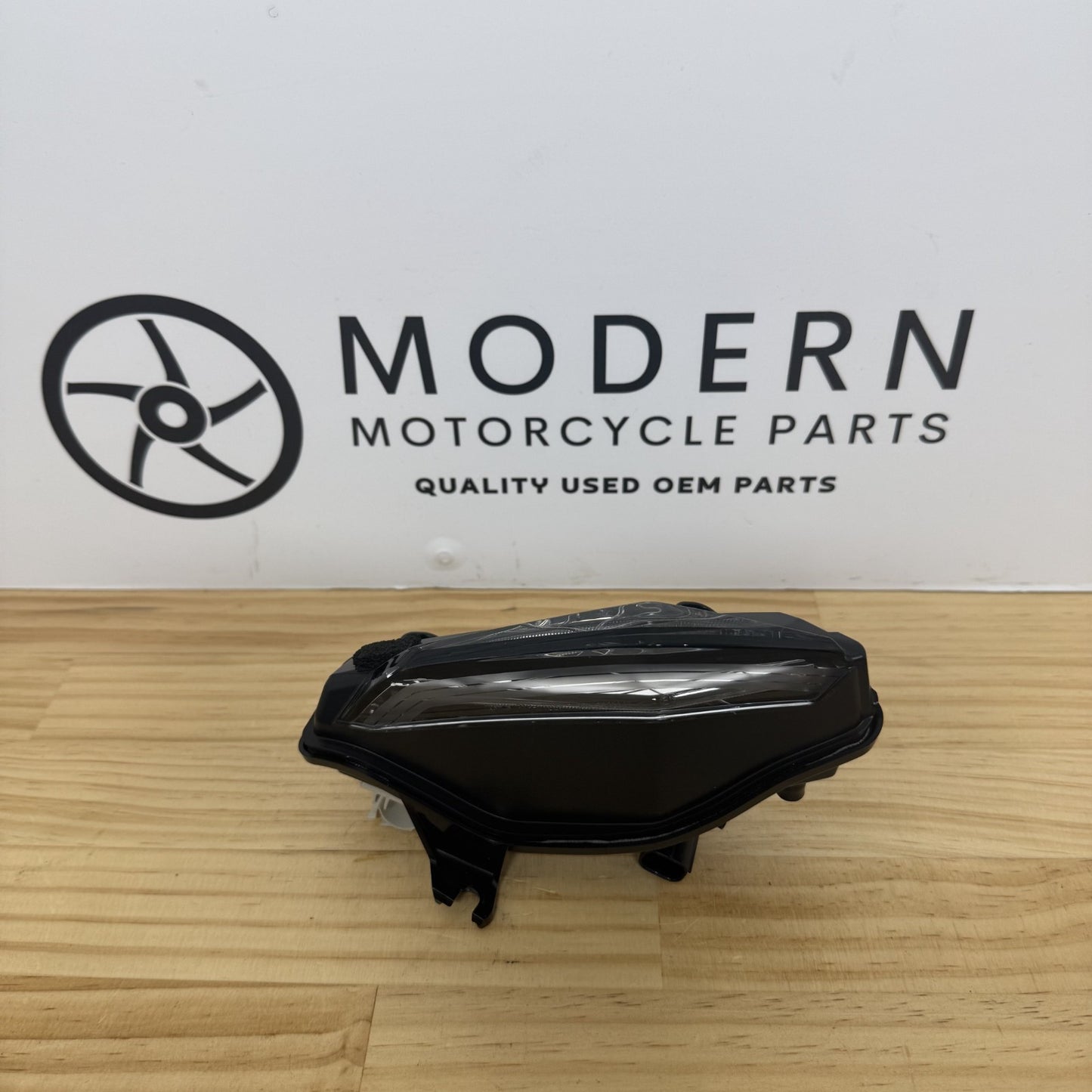 Yamaha YZF-R1 2020+ Right Headlight DRL Pilot B3L-84302-00 Genuine OEM