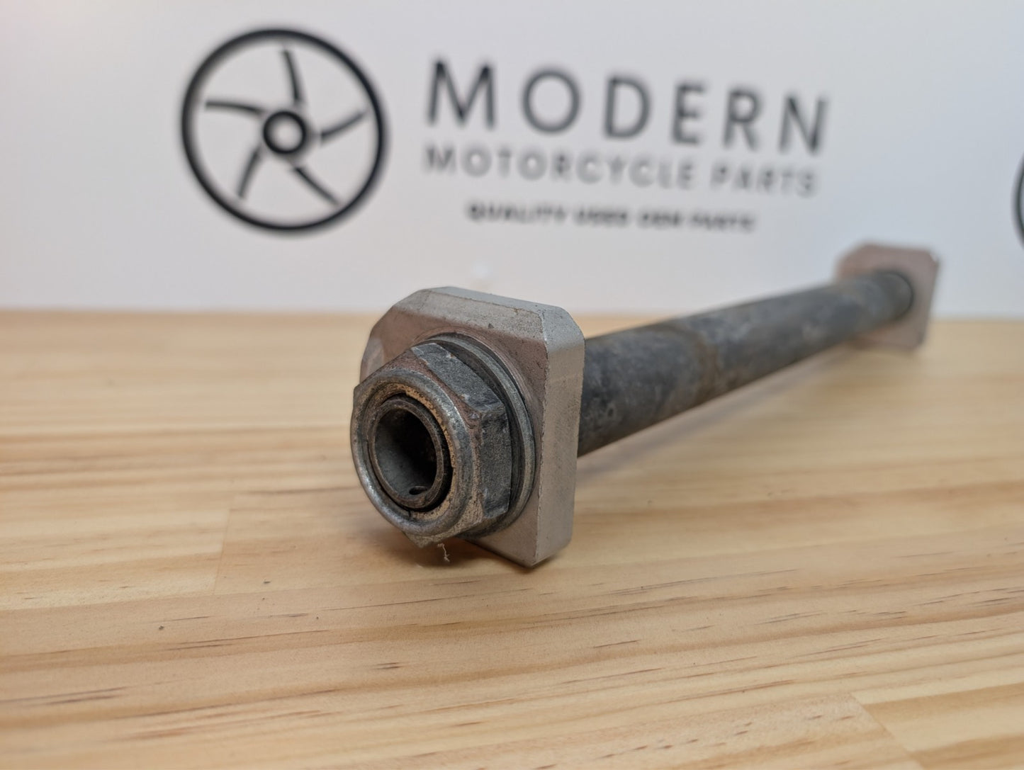 Suzuki GSXR1000 2007 2008 Rear Axle with Spacers OEM 64711-33E20