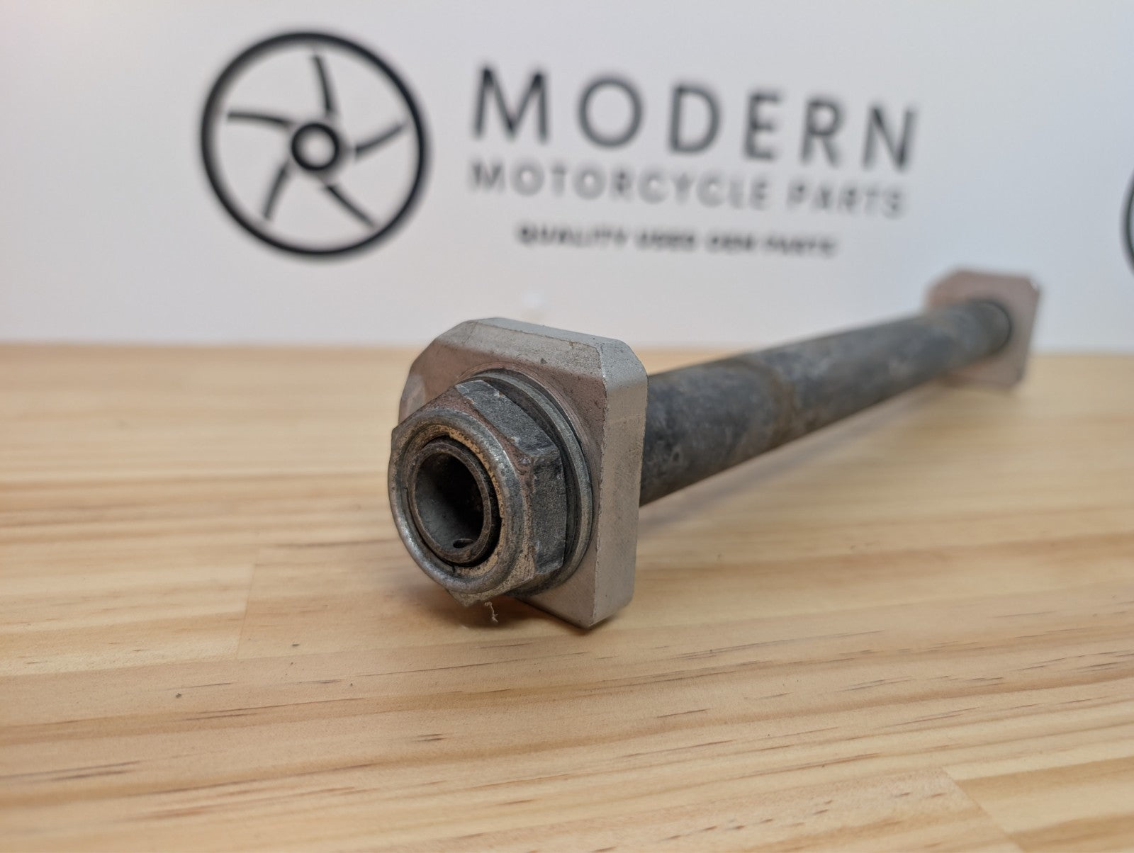 Suzuki GSXR1000 2007 2008 Rear Axle with Spacers OEM 64711-33E20