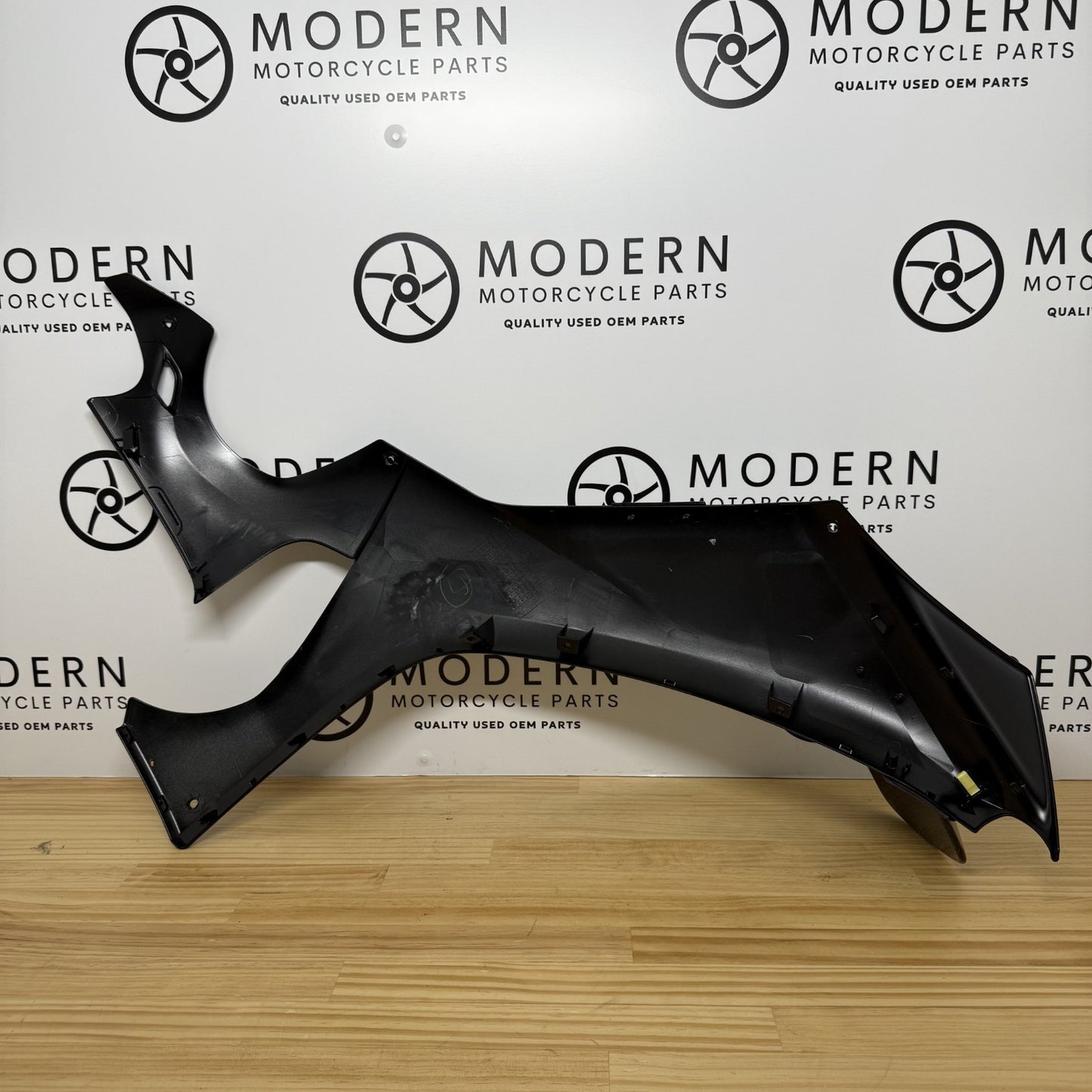 Yamaha YZF-R1 2025+ Left Fairing and Carbon Winglet Genuine OEM