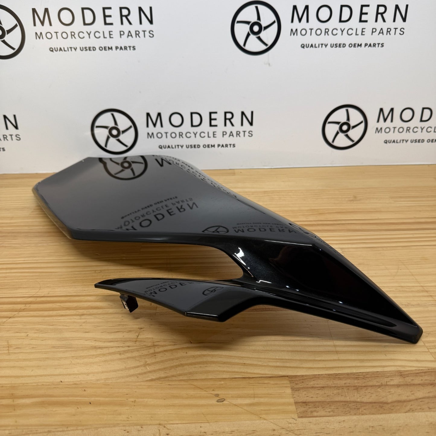 Yamaha YZF-R3 2025+ Left Outer Fairing Black BRA-F835U Genuine OEM