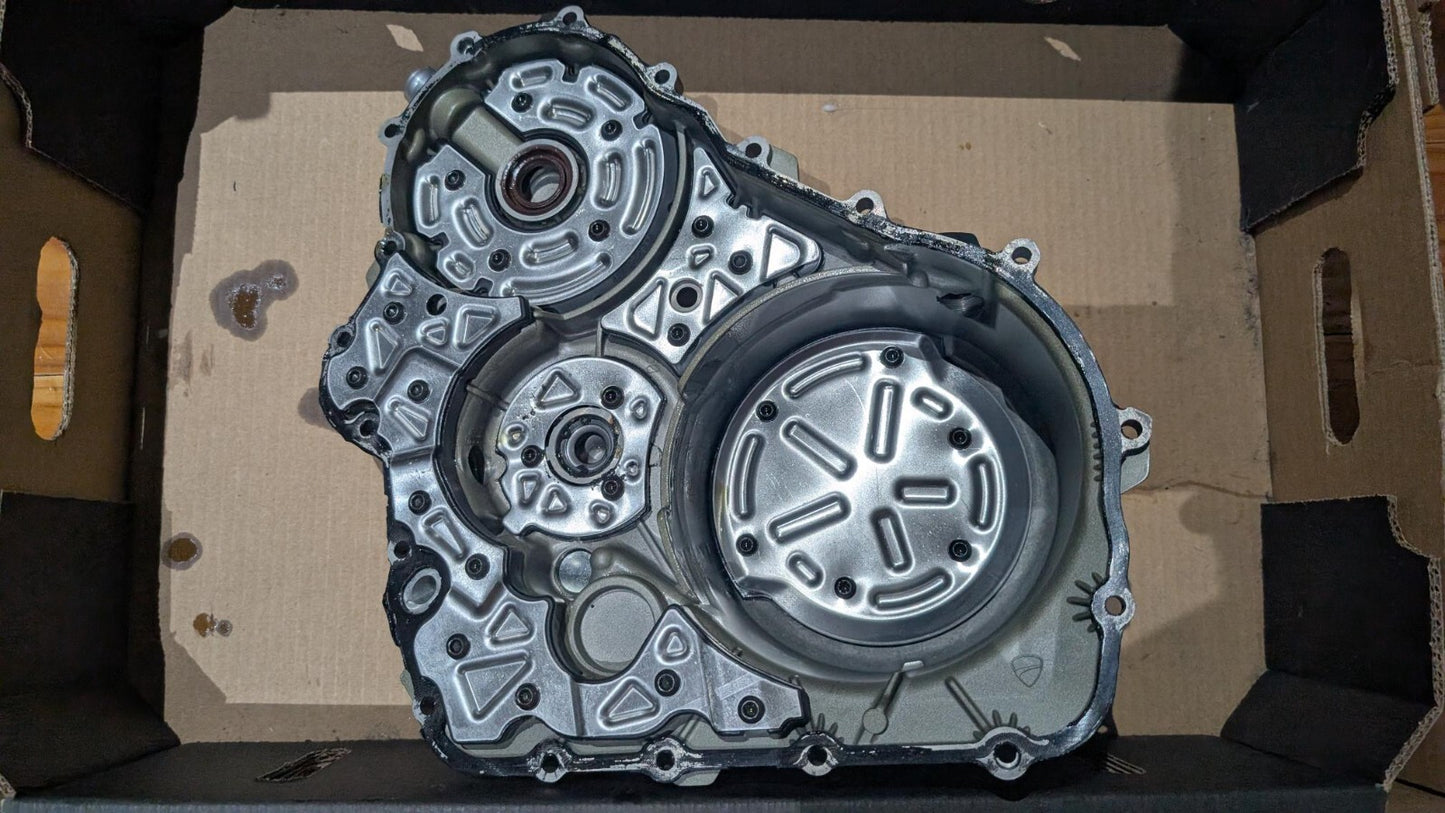 Clutch Crank Case Cover Ducati V4 V4S Streetfigher 2020 2021 24311611BH MINT!