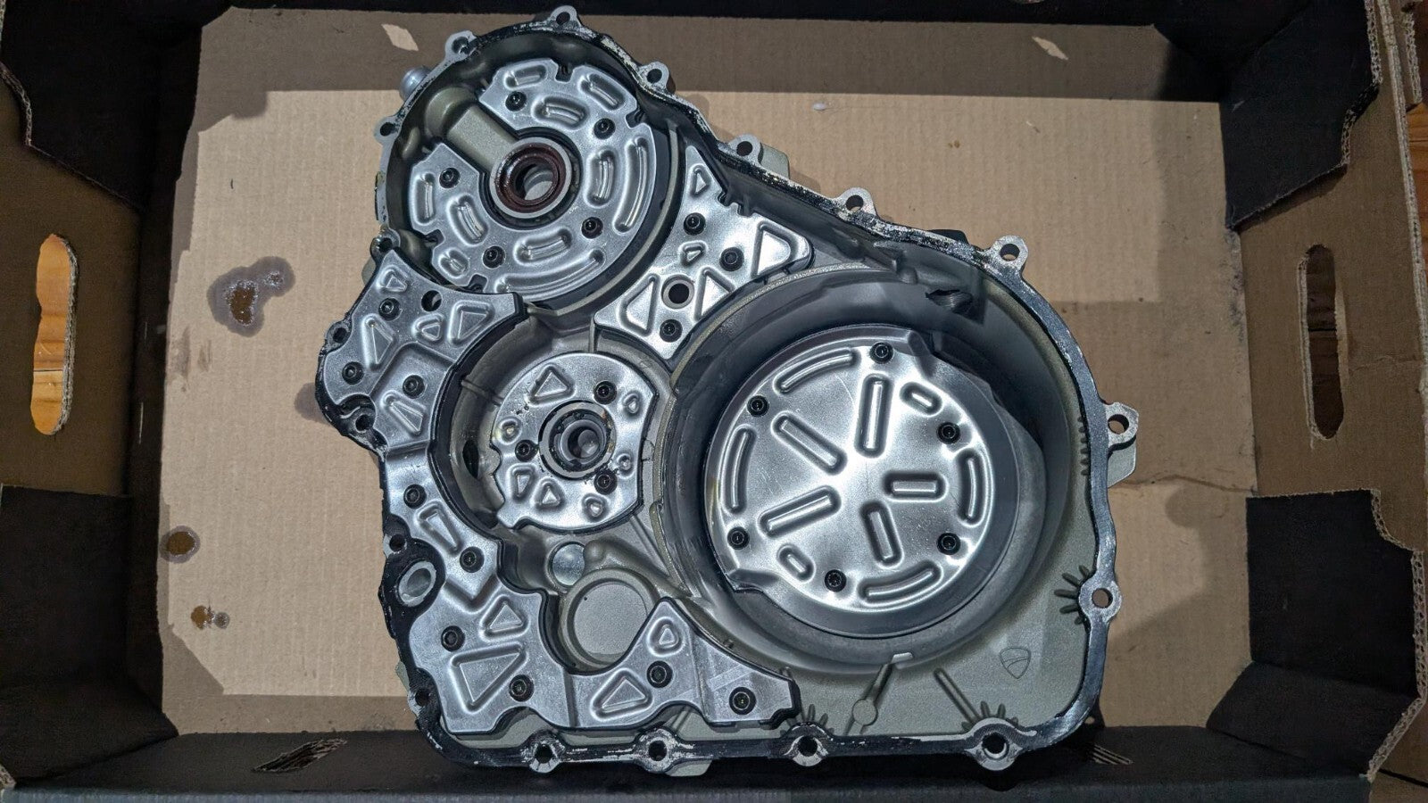 Clutch Crank Case Cover Ducati V4 V4S Streetfigher 2020 2021 24311611BH MINT!