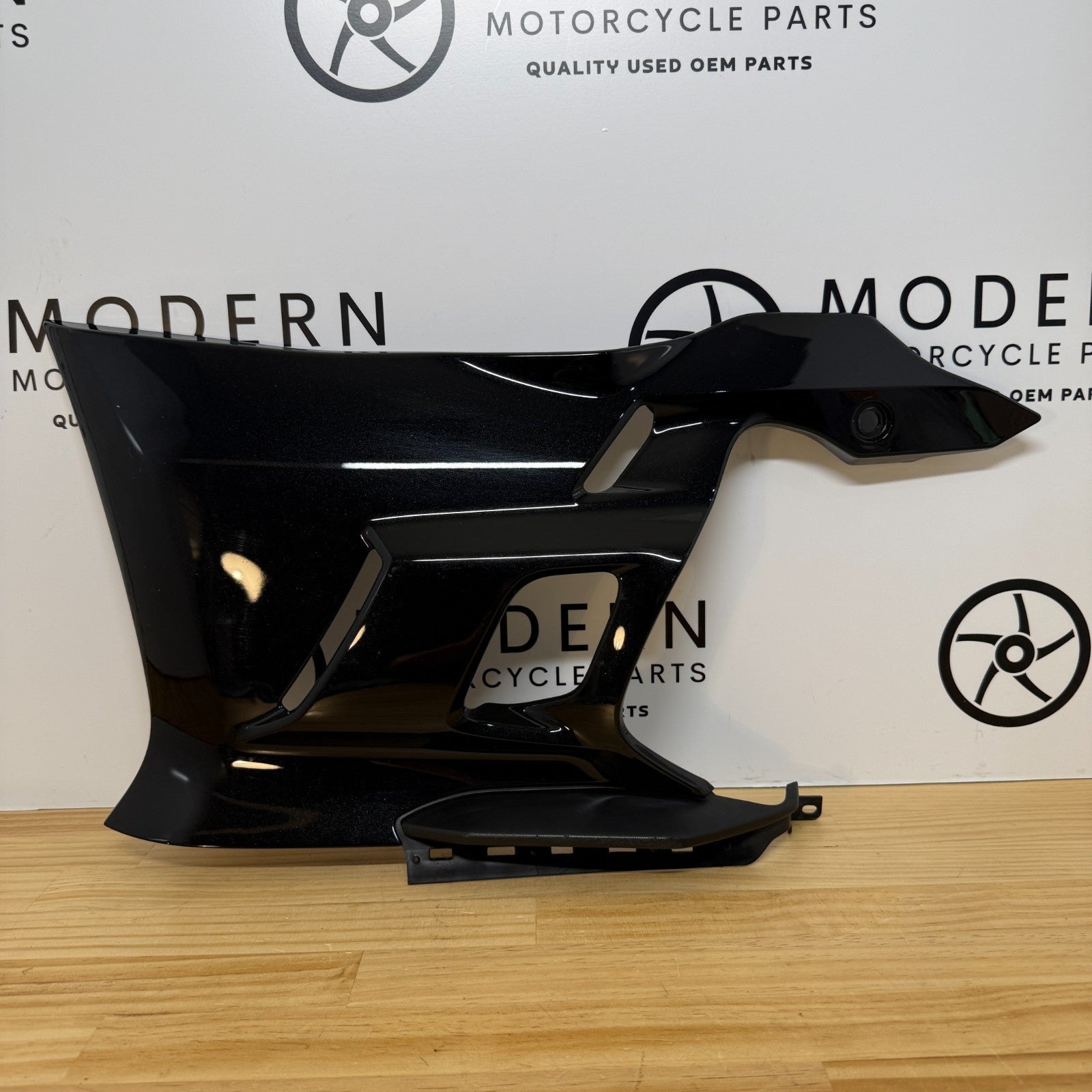 Yamaha YZF-R3 2019+ Right Lower Fairing Black B1X-F8395-00 Genuine OEM