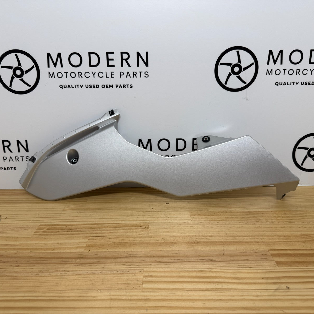 Yamaha YZF-R6 2017-2024 Left Lower Fairing Silver #2 BN6-28385-00-P1 Genuine OEM