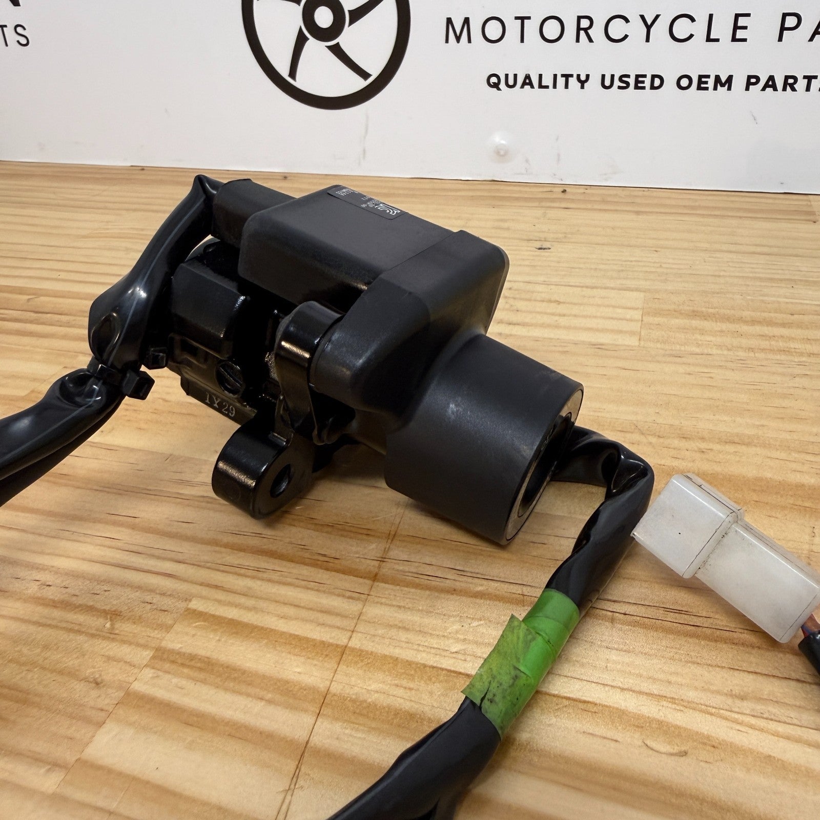 Yamaha YZF-R7 2022-2025 Ignition Barrel and Key BEB-8255P-00 Genuine OEM