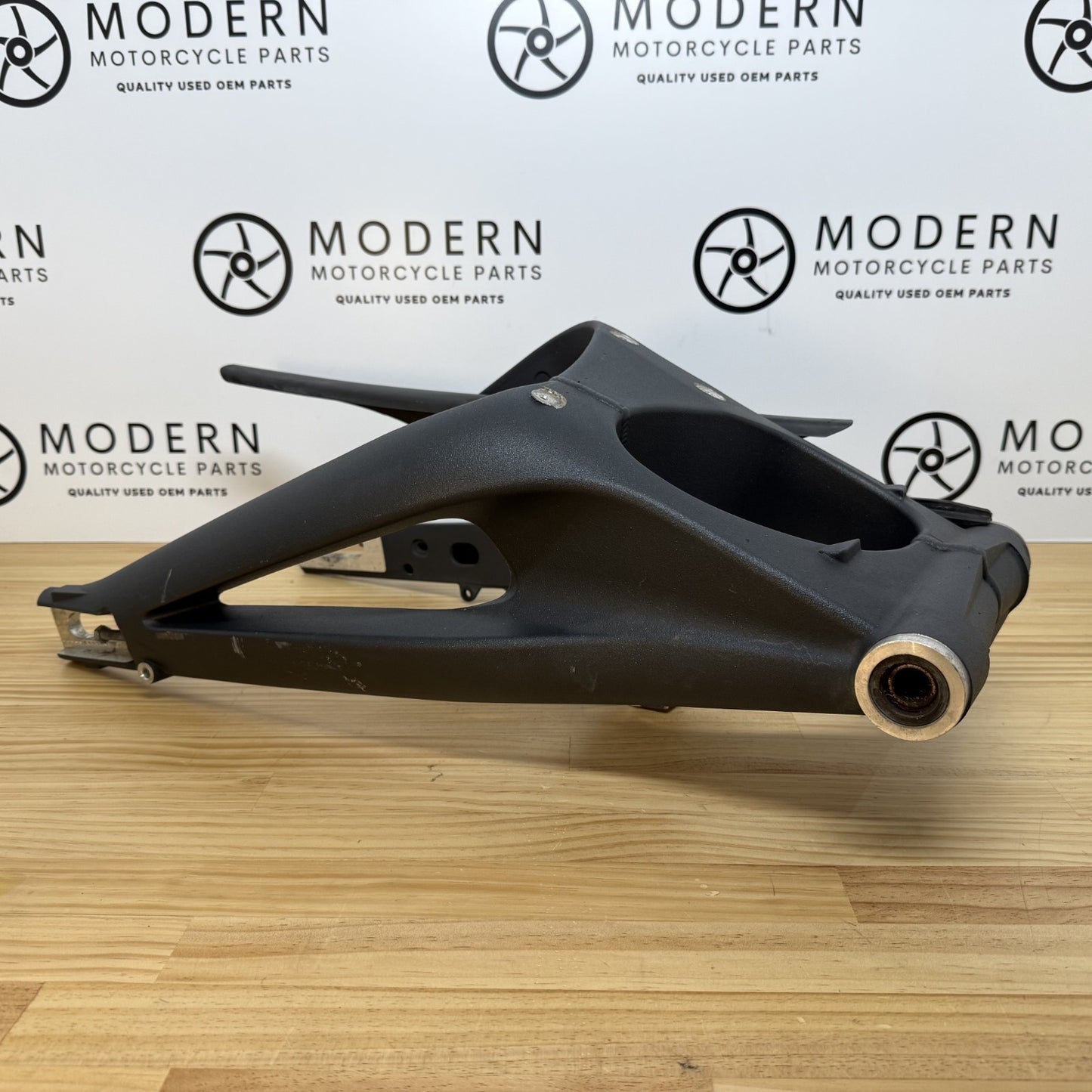 Triumph Daytona 675 2006-2012 Swingarm T2051696