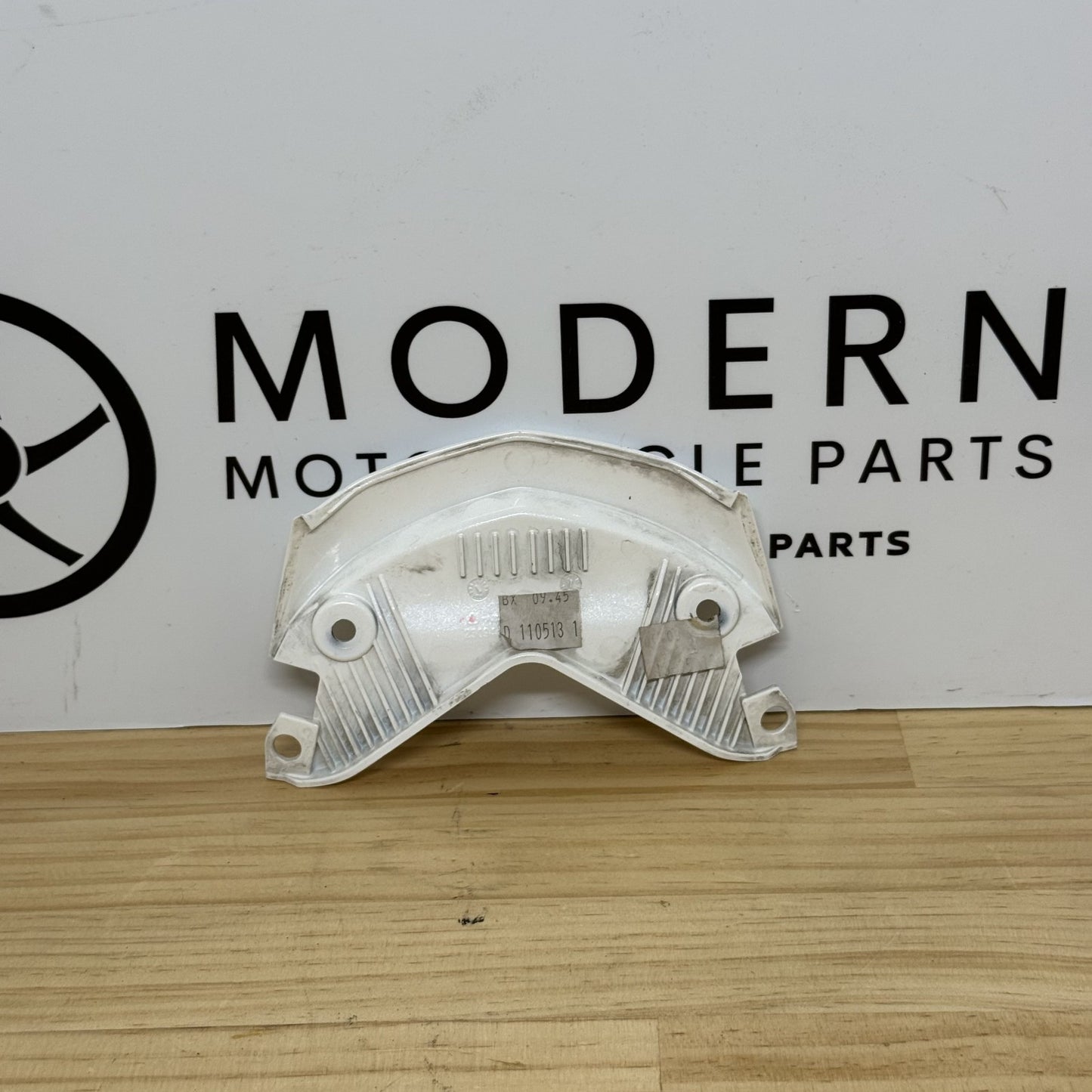 Triumph Daytona 675R 675 2013-2017 Centre Tail Fairing White T2309585NW OEM