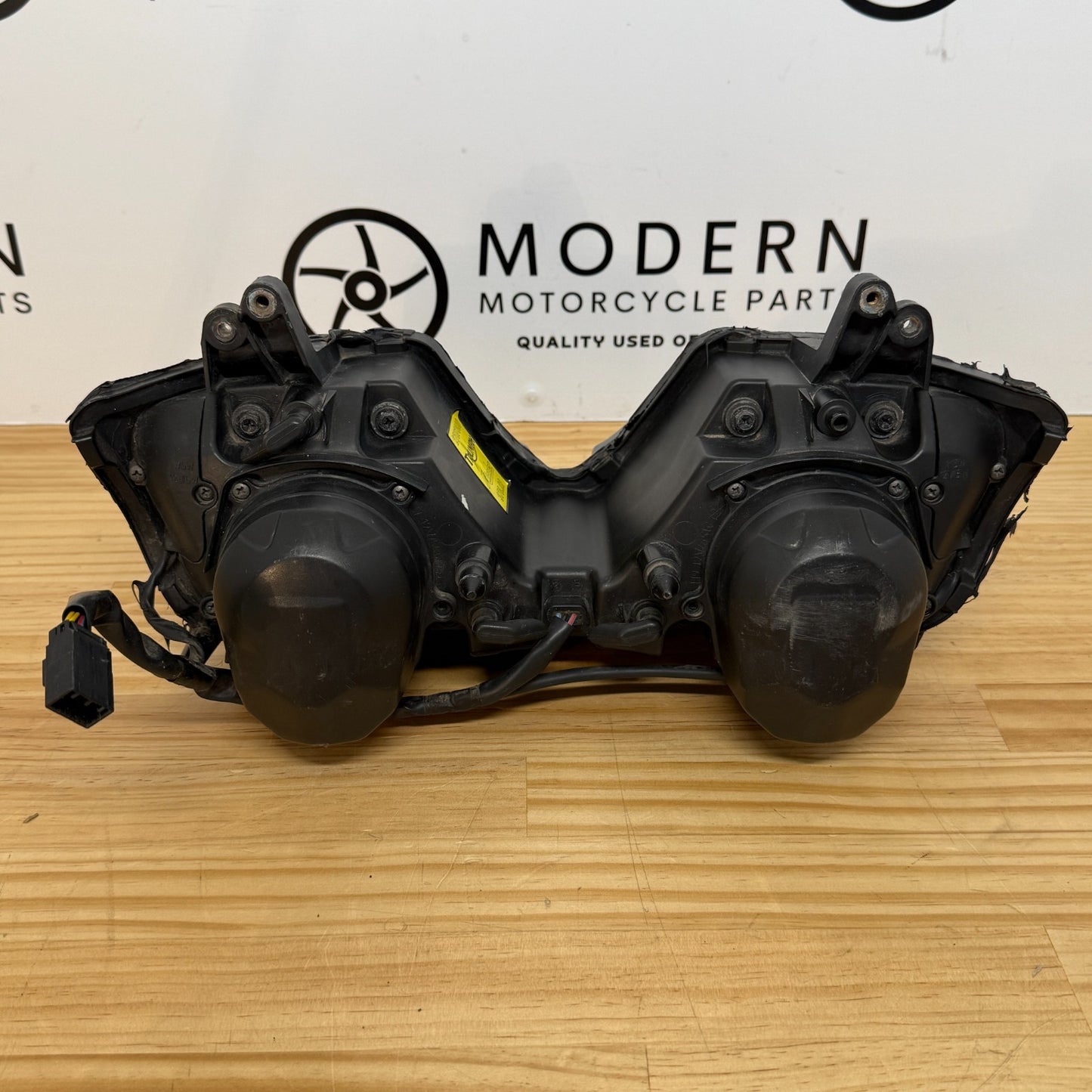 Triumph Daytona 675 2006-2008 Headlight T2707600 Genuine OEM