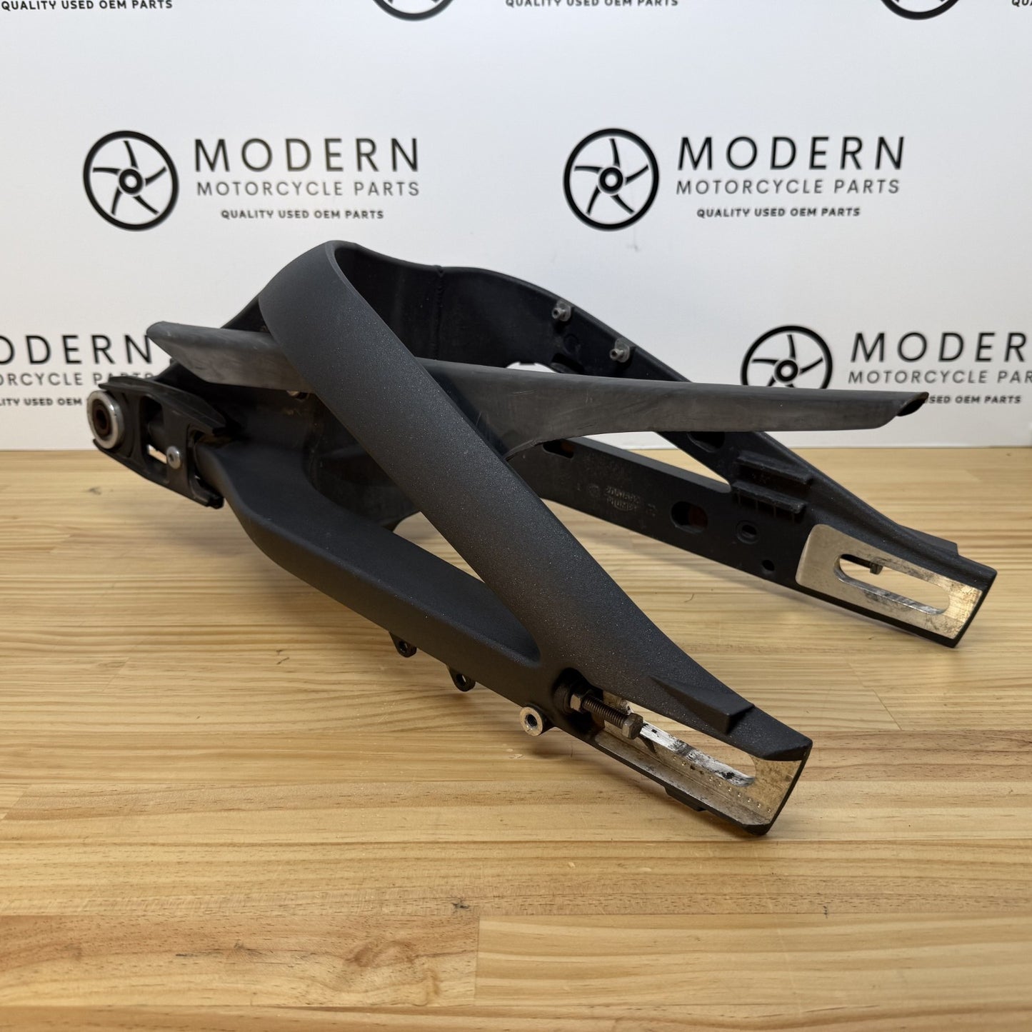 Triumph Daytona 675 2006-2012 Swingarm T2051696