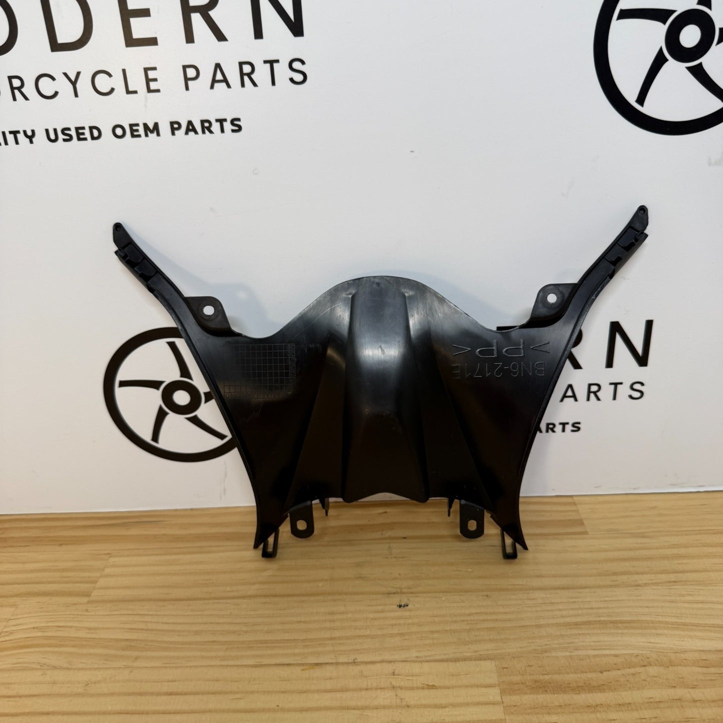 Yamaha YZF-R6 2017-2024 Centre Tail BN6-2171E-00 Genuine OEM