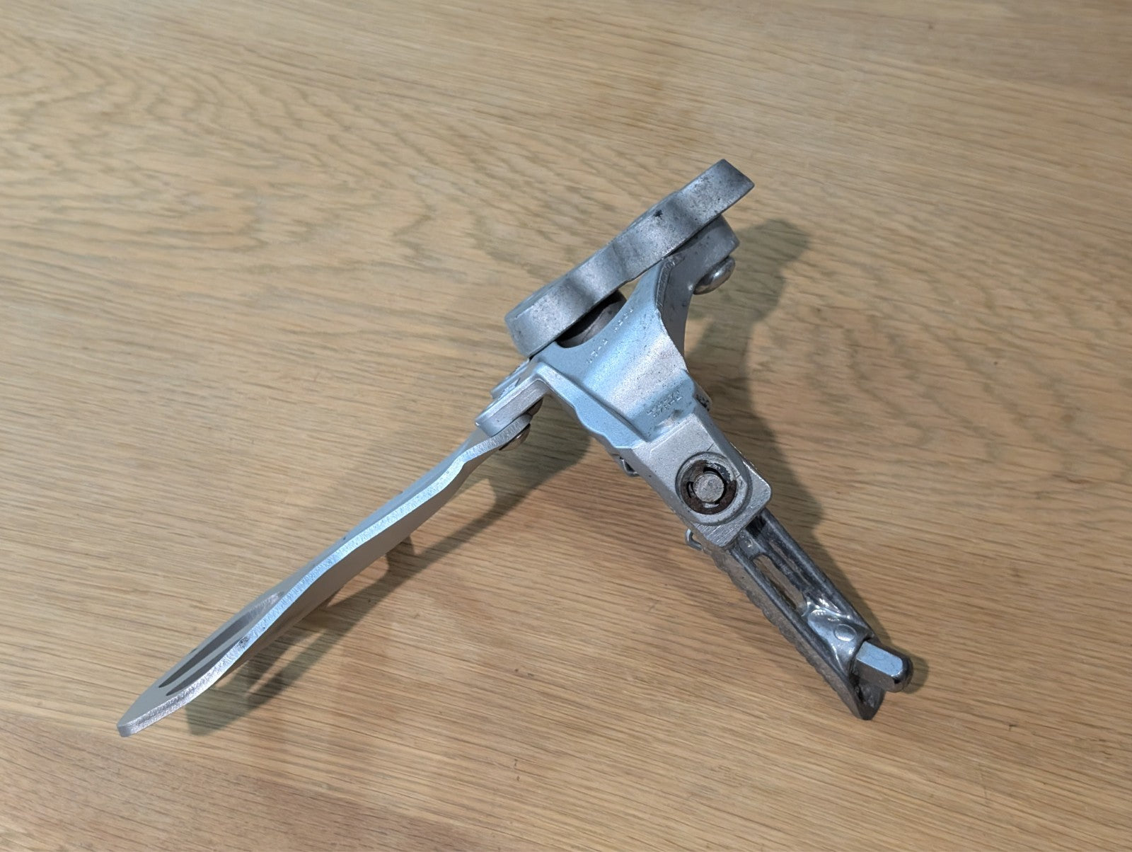 Suzuki GSXR1000 L1 L2 L3 2010 2016 Left Rearset OEM