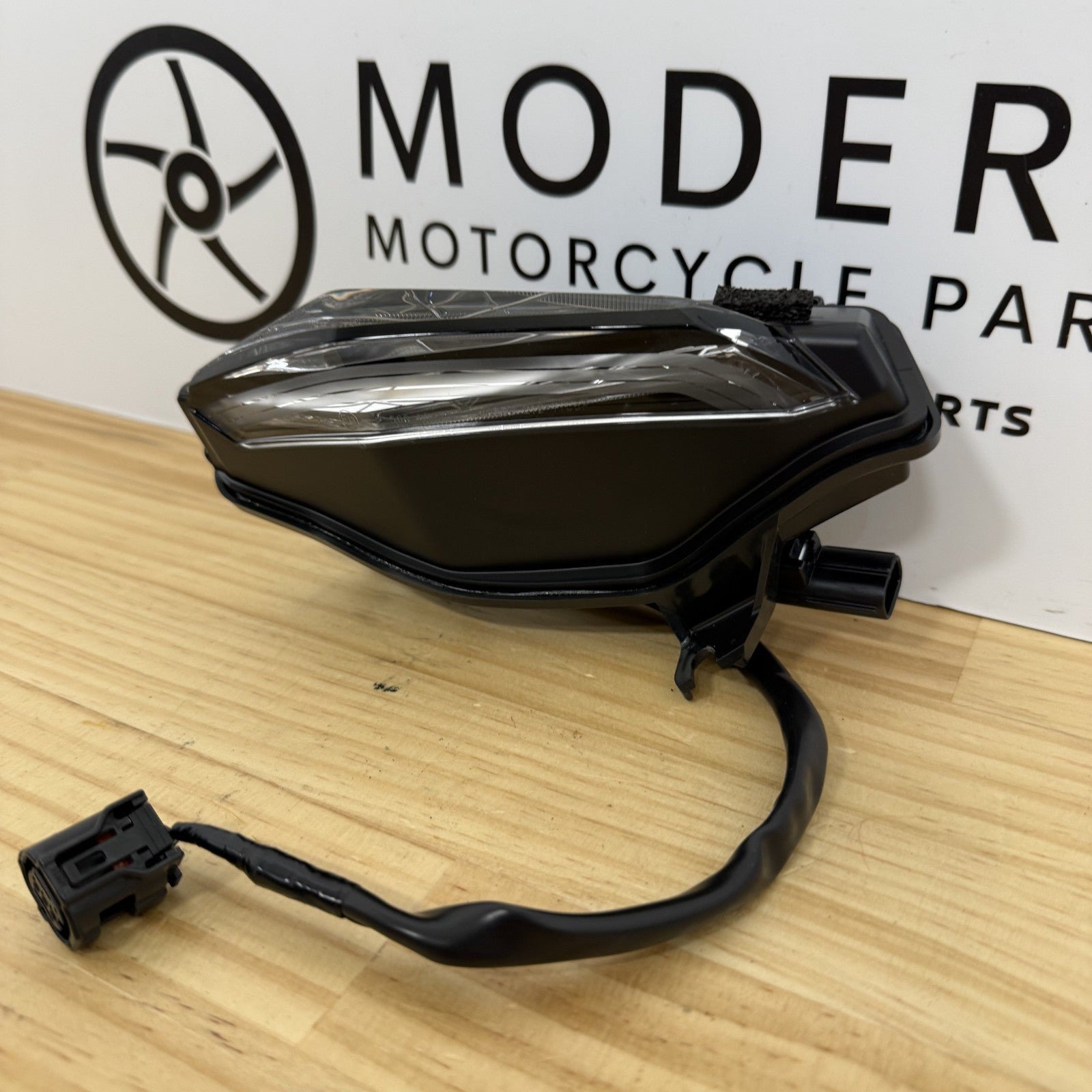 Yamaha YZF-R1 2025+ Left Headlight DRL Pilot B3L-84301-00 Genuine OEM