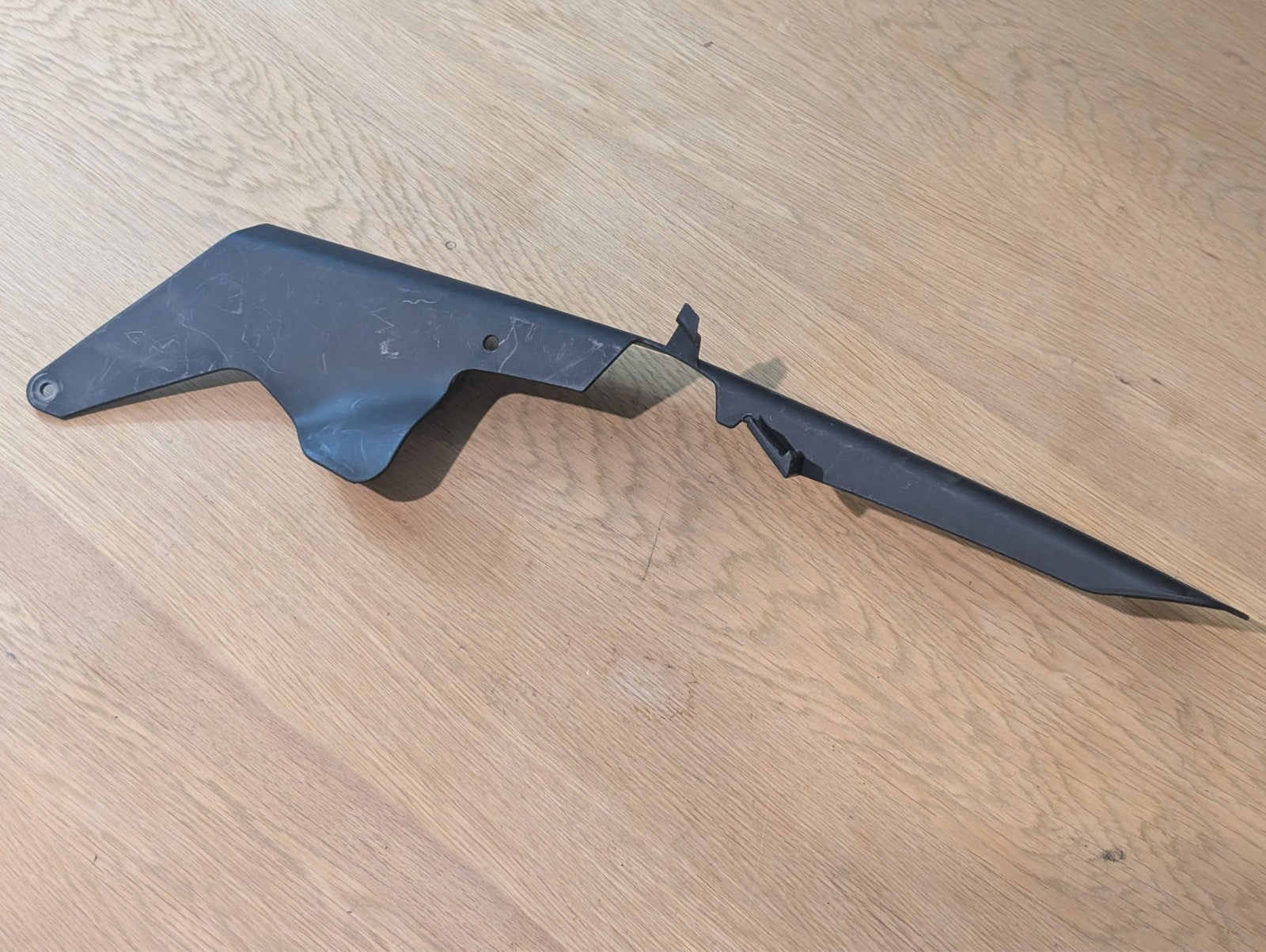 Kawasaki ZX10R Gen 4 2011-2015 Rear Chain Guard 360140062