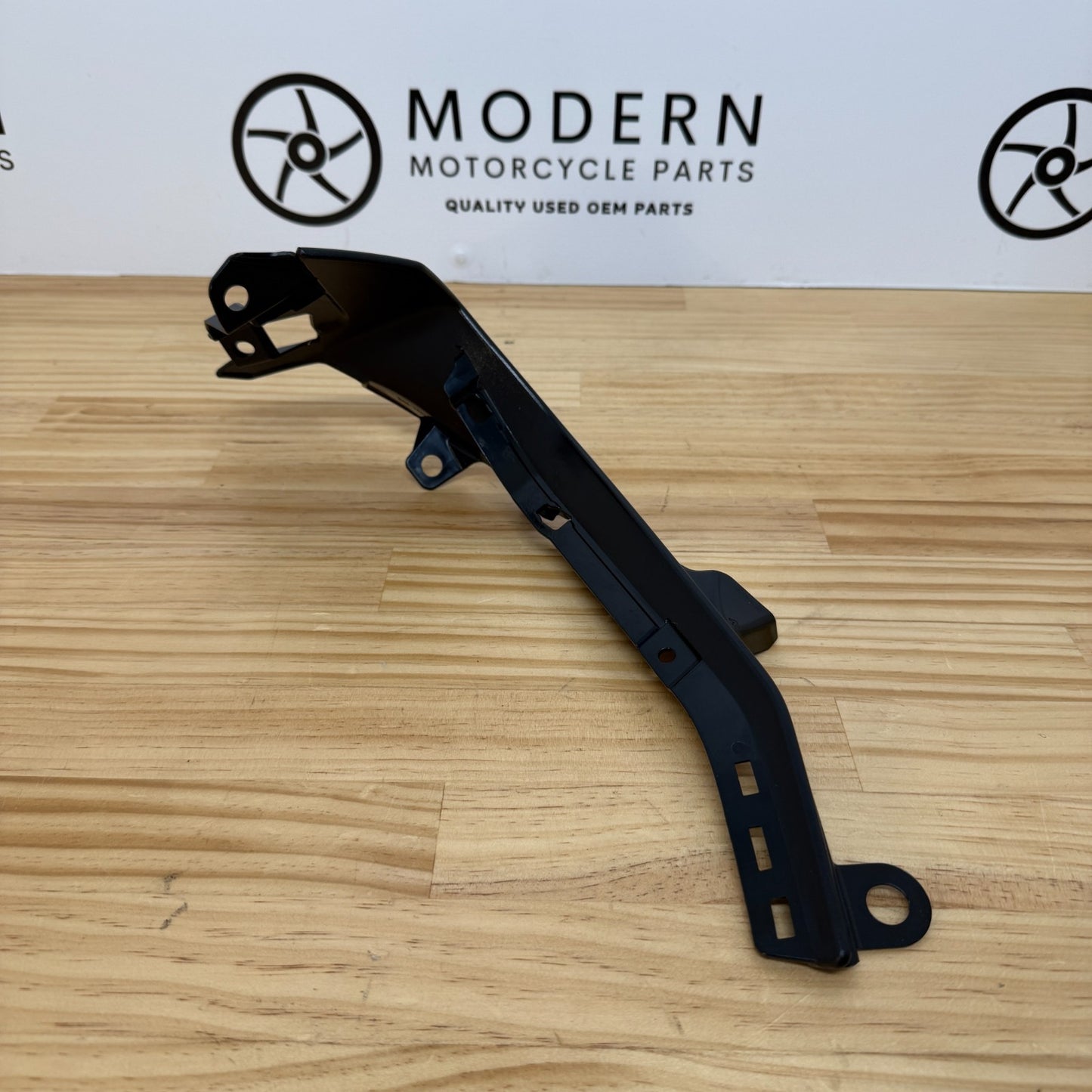 Yamaha YZF-R6 2017+ Right Upper Trim Black Genuine OEM BN6-28229-00