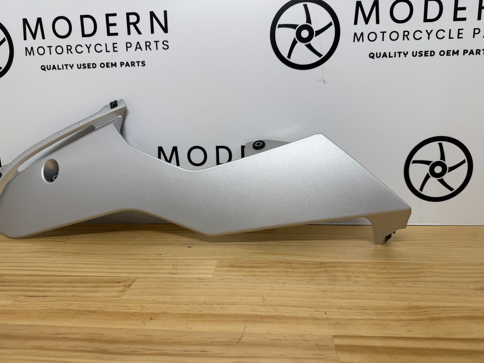 Yamaha YZF-R6 2017-2024 Left Lower Fairing Silver #2 BN6-28385-00-P1 Genuine OEM
