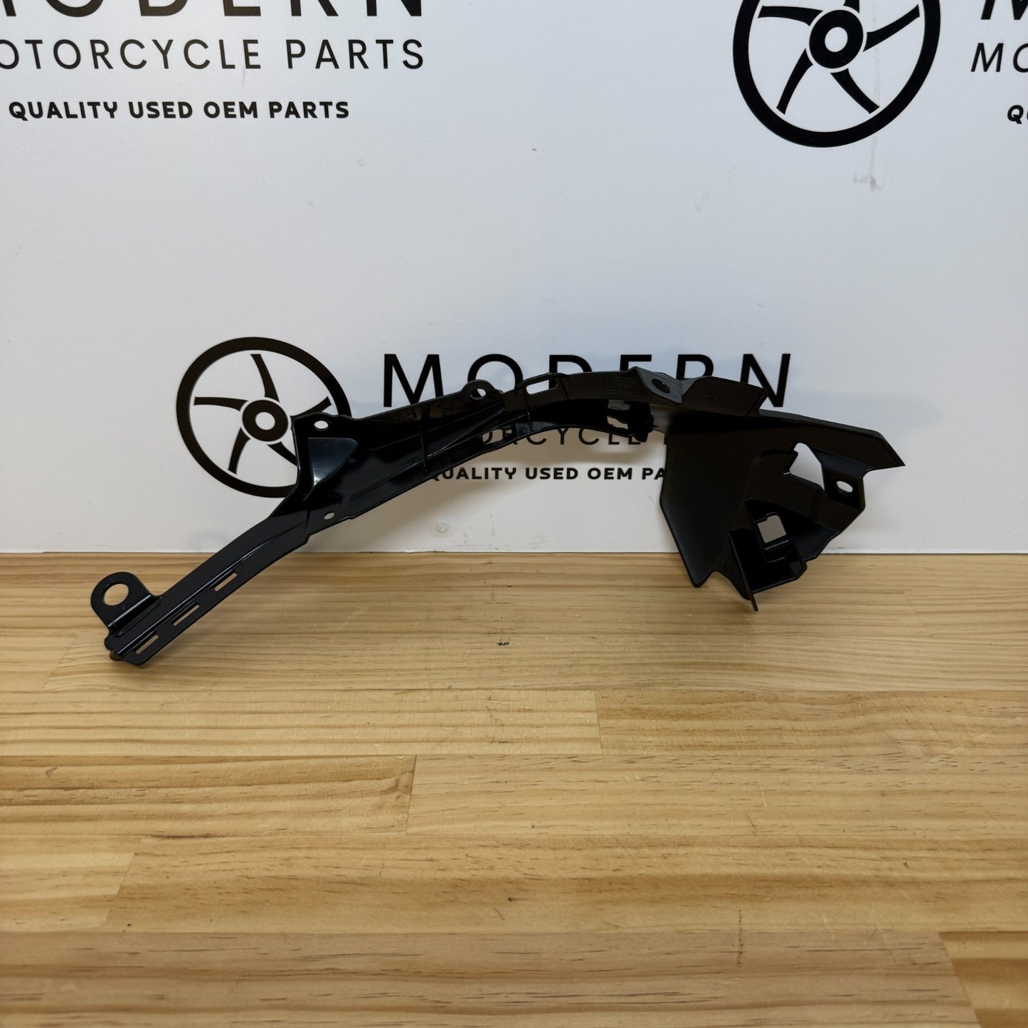 Yamaha YZF-R6 2017+ Right Upper Trim Black Genuine OEM BN6-28229-00
