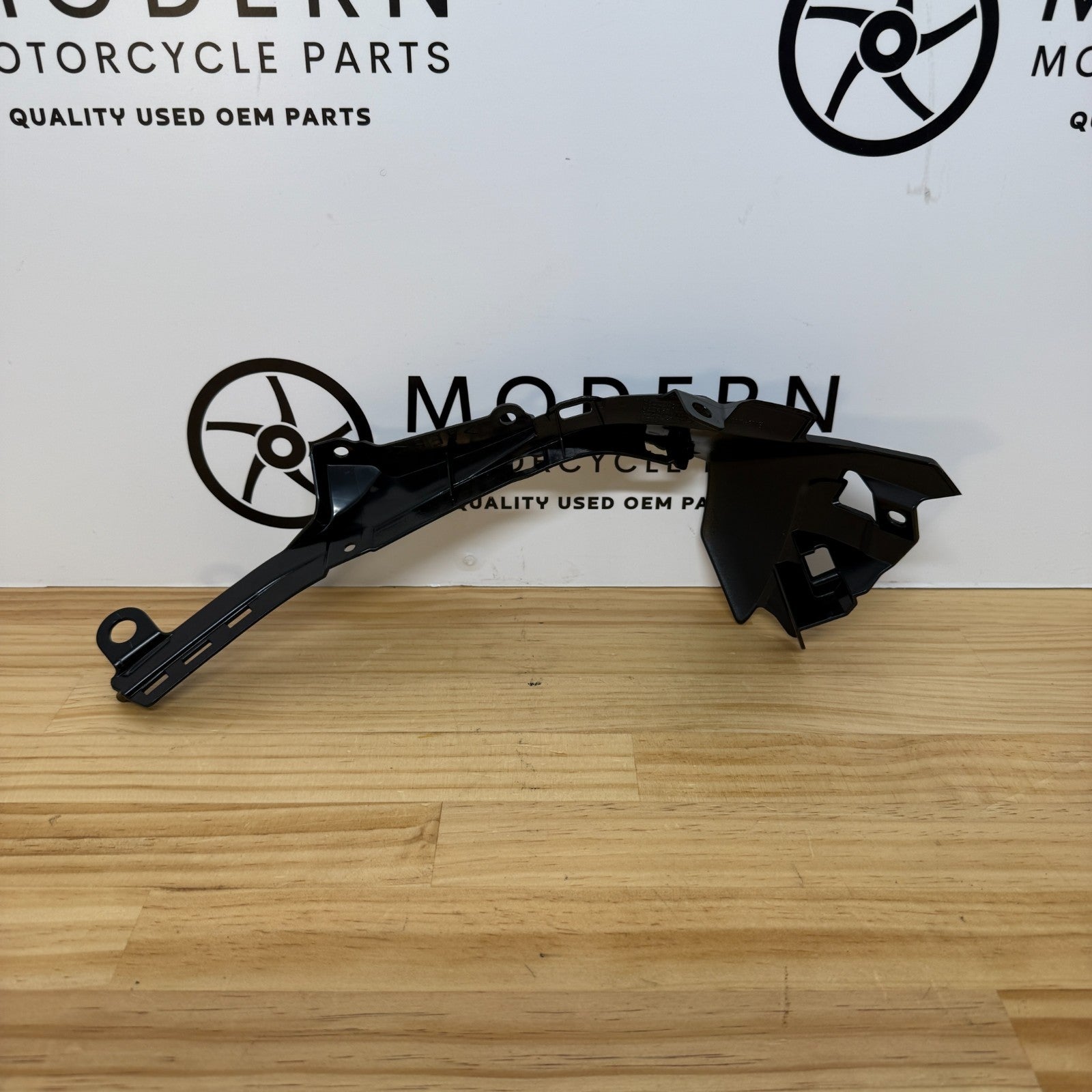 Yamaha YZF-R6 2017+ Right Upper Trim Black Genuine OEM BN6-28229-00