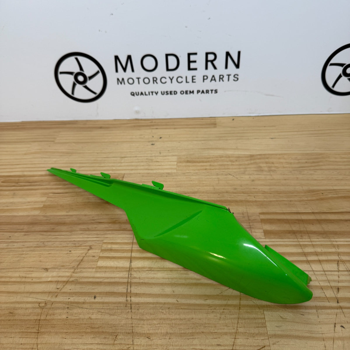 Kawasaki ZX-10R 2011-2015 Right Tail Fairing Green 36001-0581-777 Genuine O
