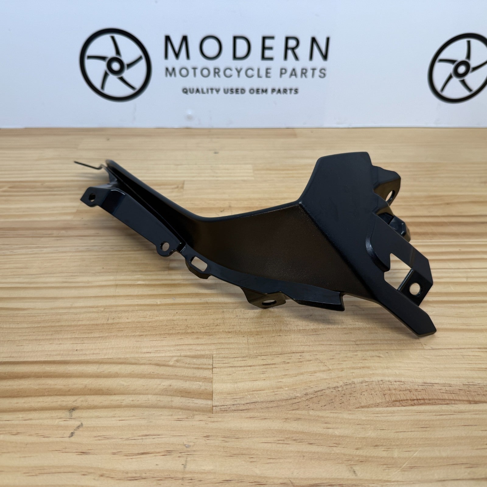 Yamaha YZF-R6 2017+ Right Upper Infill Fairing BN6-28229-00 Genuine OEM