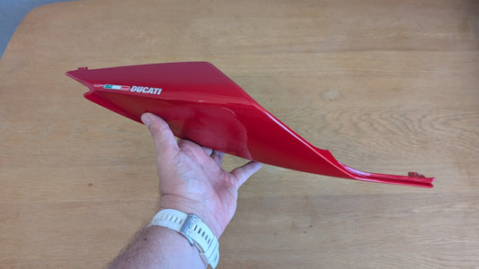 Right Hand Tail Fairing to fit Ducati Panigale 899 1199 2012 2015 Red 482111671A