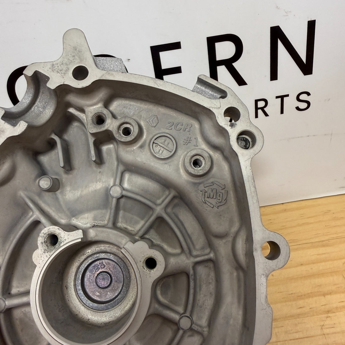 Yamaha YZF-R1 2015+ Left Engine Cover B3L-15411-00 BX4-15411-00-0 Genuine OEM