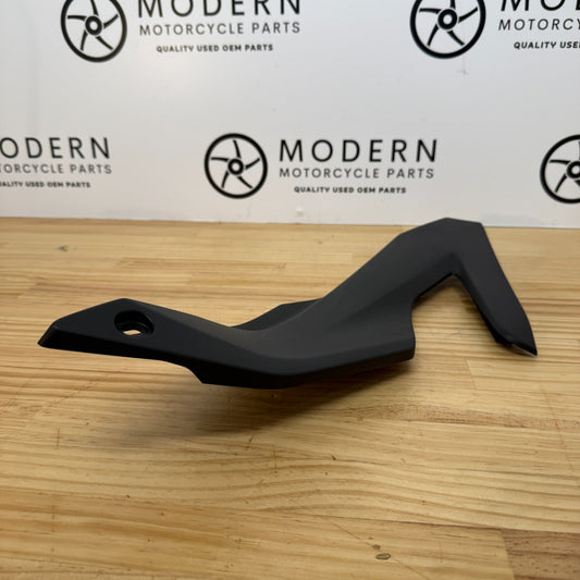 Yamaha YZF-R3 2025+ Right Seat Fairing Infill BRA-F171X Genuine OEM