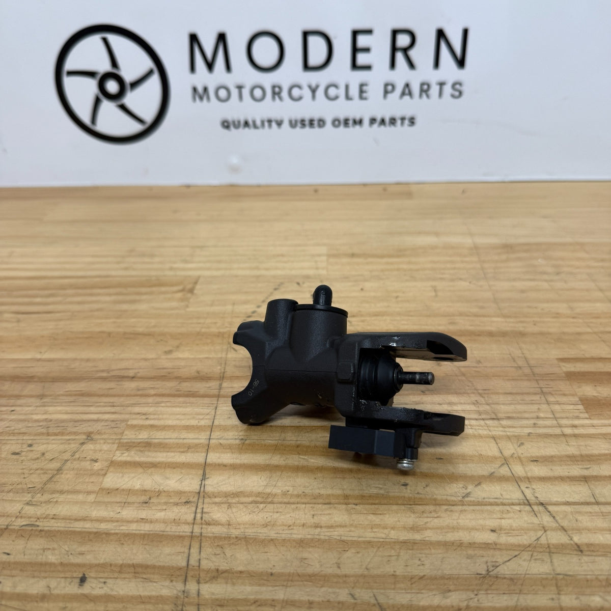 Yamaha YZF-R1 2015-2019 Master Cylinder Assy 2CR-2580A-00 Genuine OEM