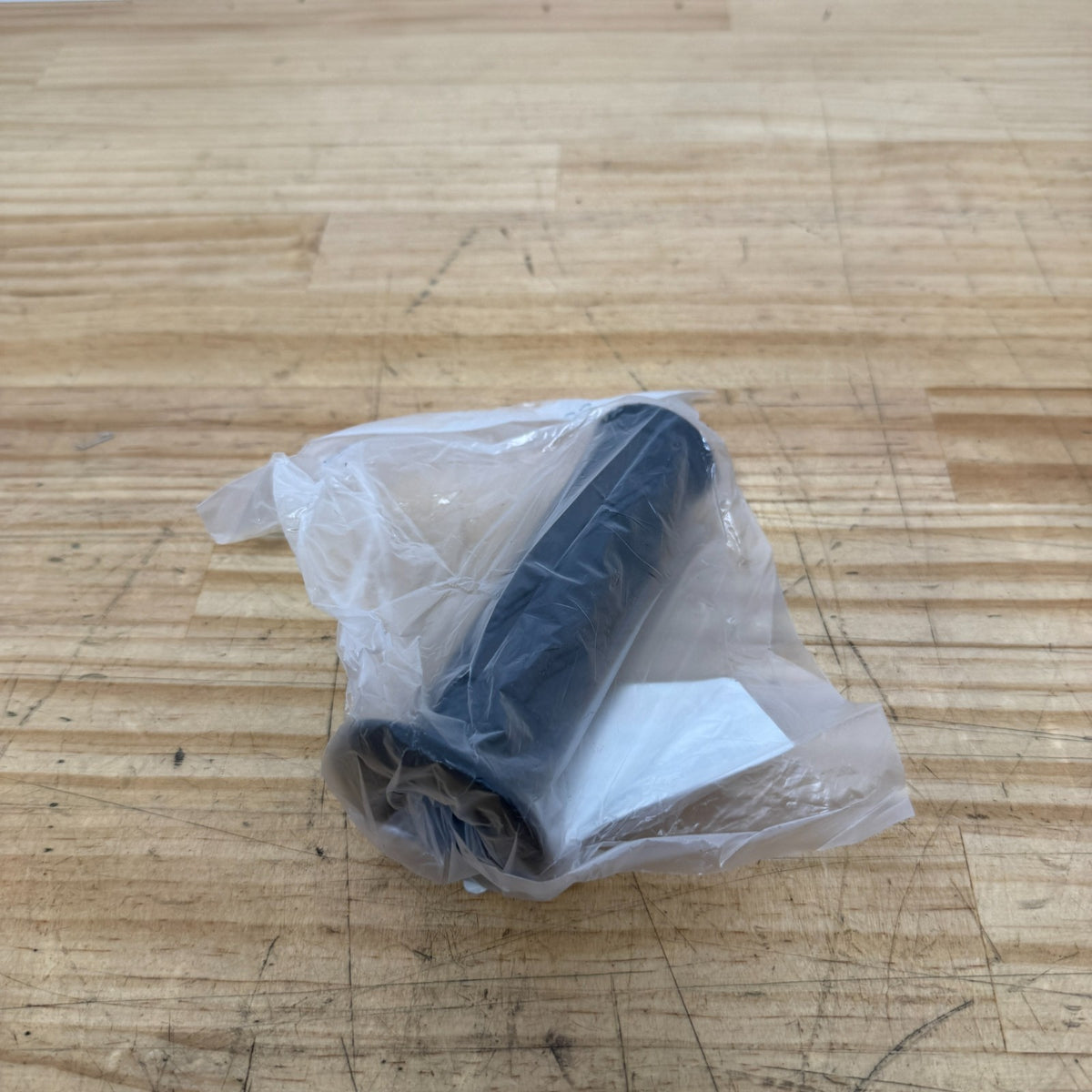 BRAND NEW Yamaha  Left Bar Grip 2C0-26241-00 Genuine OEM