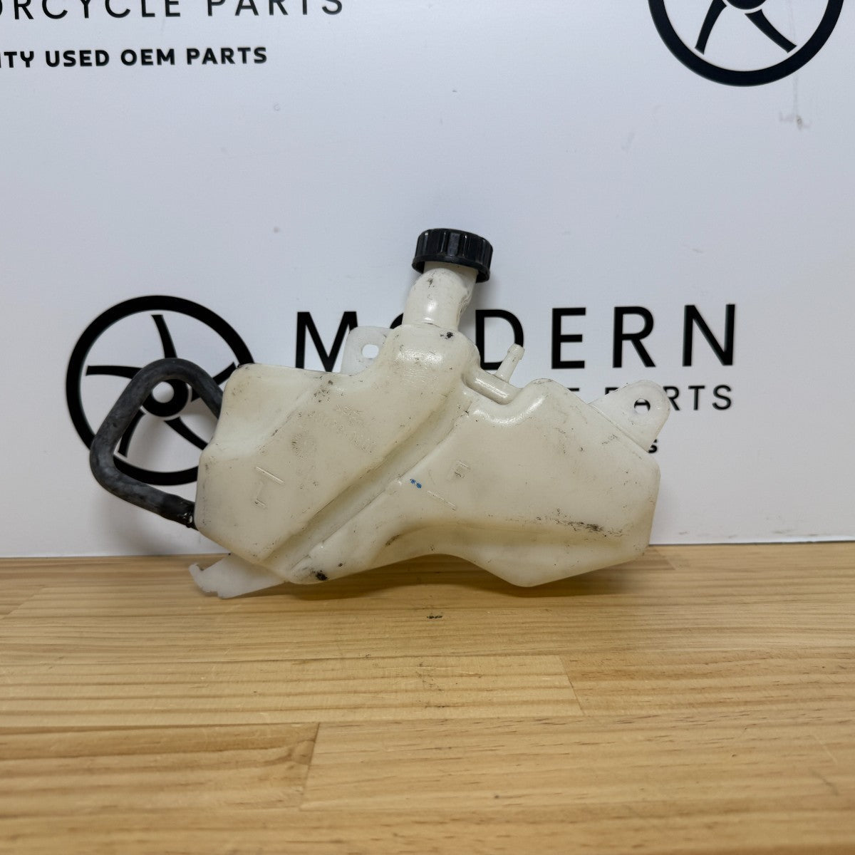 Kawasaki Z400 Ninja  Radiator Coolant Tank 2018-2023  Ex400 OEM 43078-0605