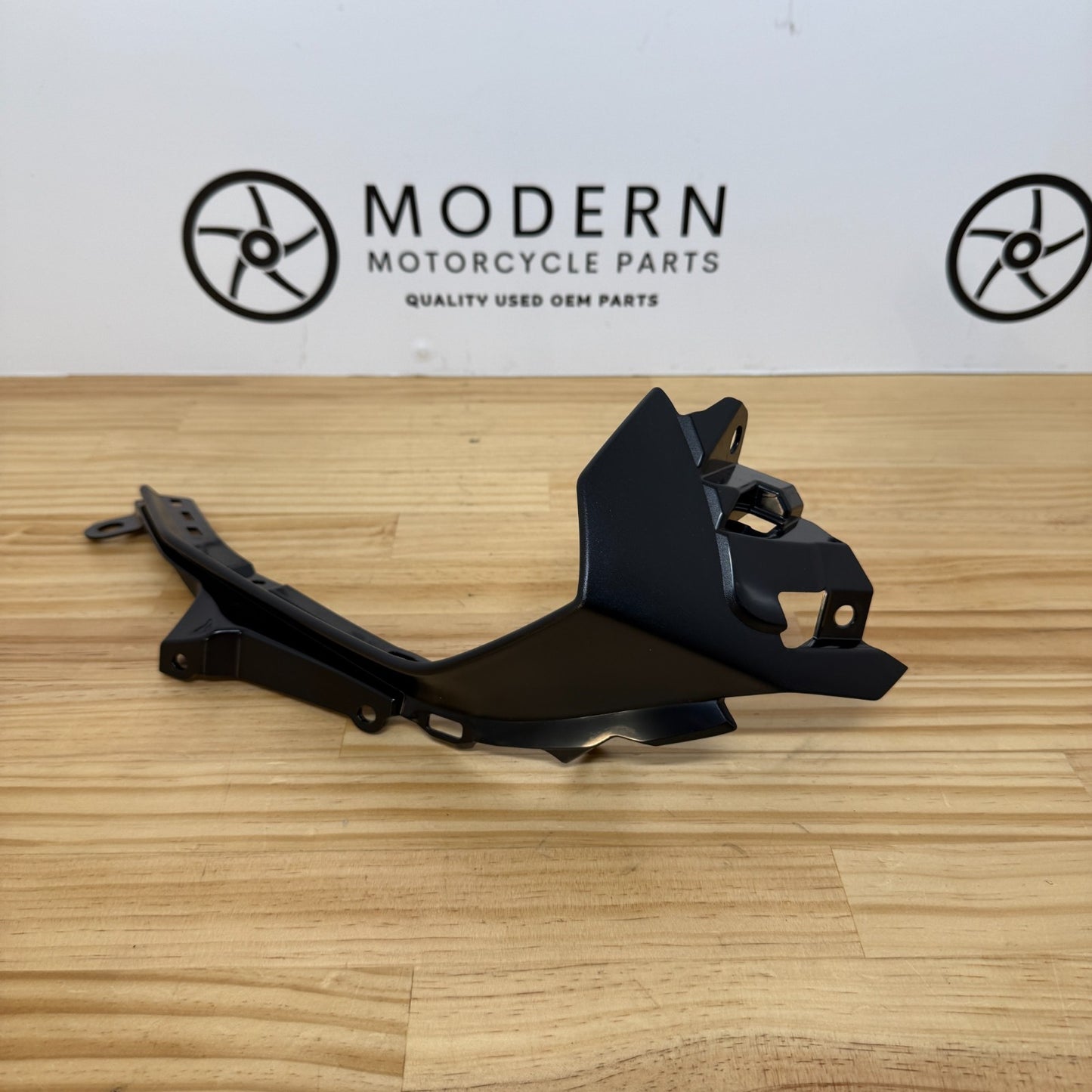 Yamaha YZF-R6 2017+ Right Upper Trim Black Genuine OEM BN6-28229-00