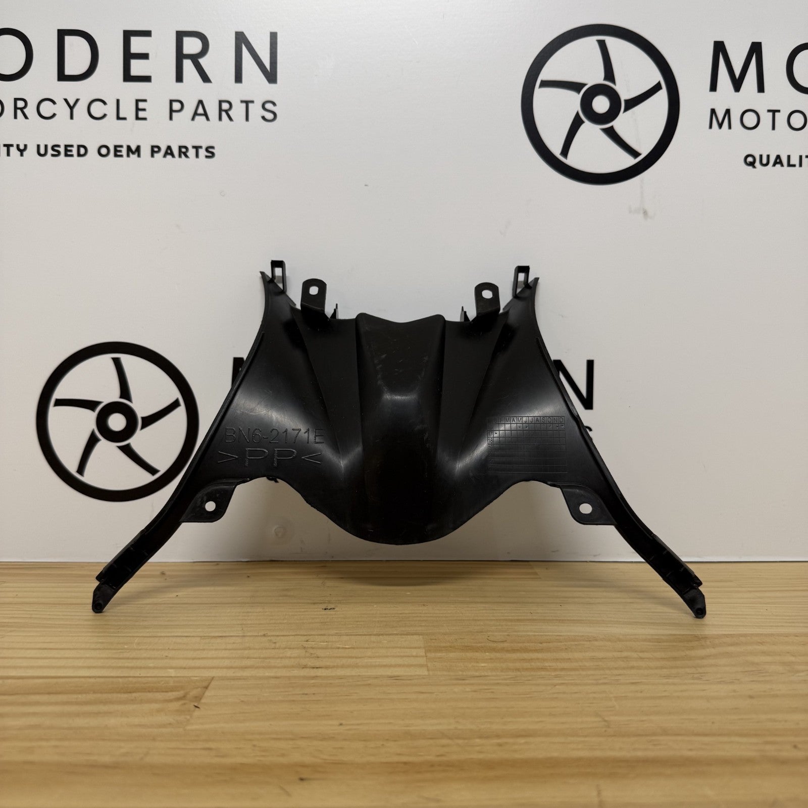 Yamaha YZF-R6 2017-2024 Centre Tail BN6-2171E-00 Genuine OEM
