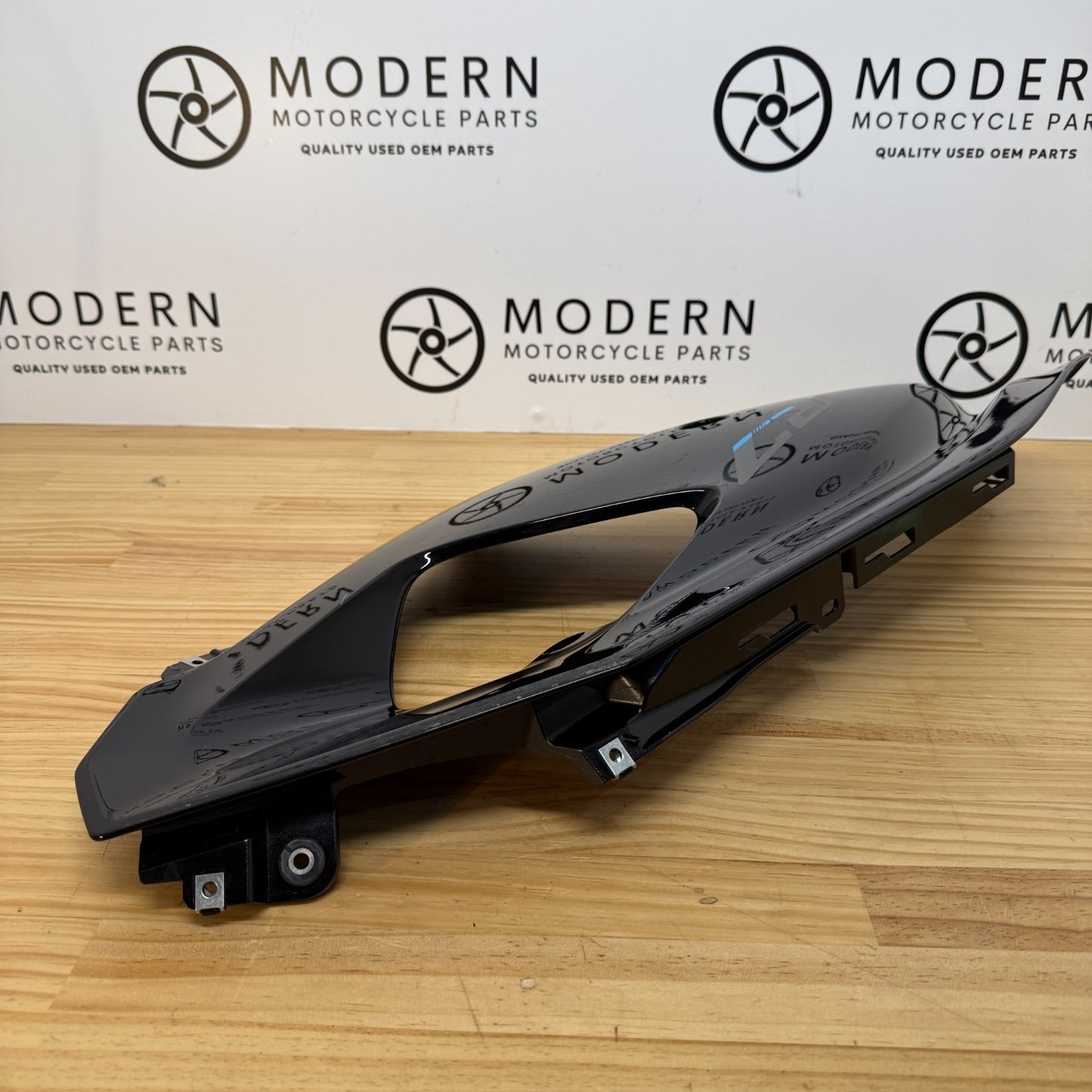 Yamaha YZF-R7 2022-2025 Left Upper Fairing Black BEB-W2835U-00-P0 Genuine OEM