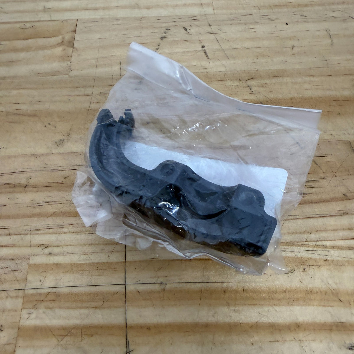 BRAND NEW Yamaha Lower Throttle Grip Housing Cover 3XW-26282-01 Genuine O