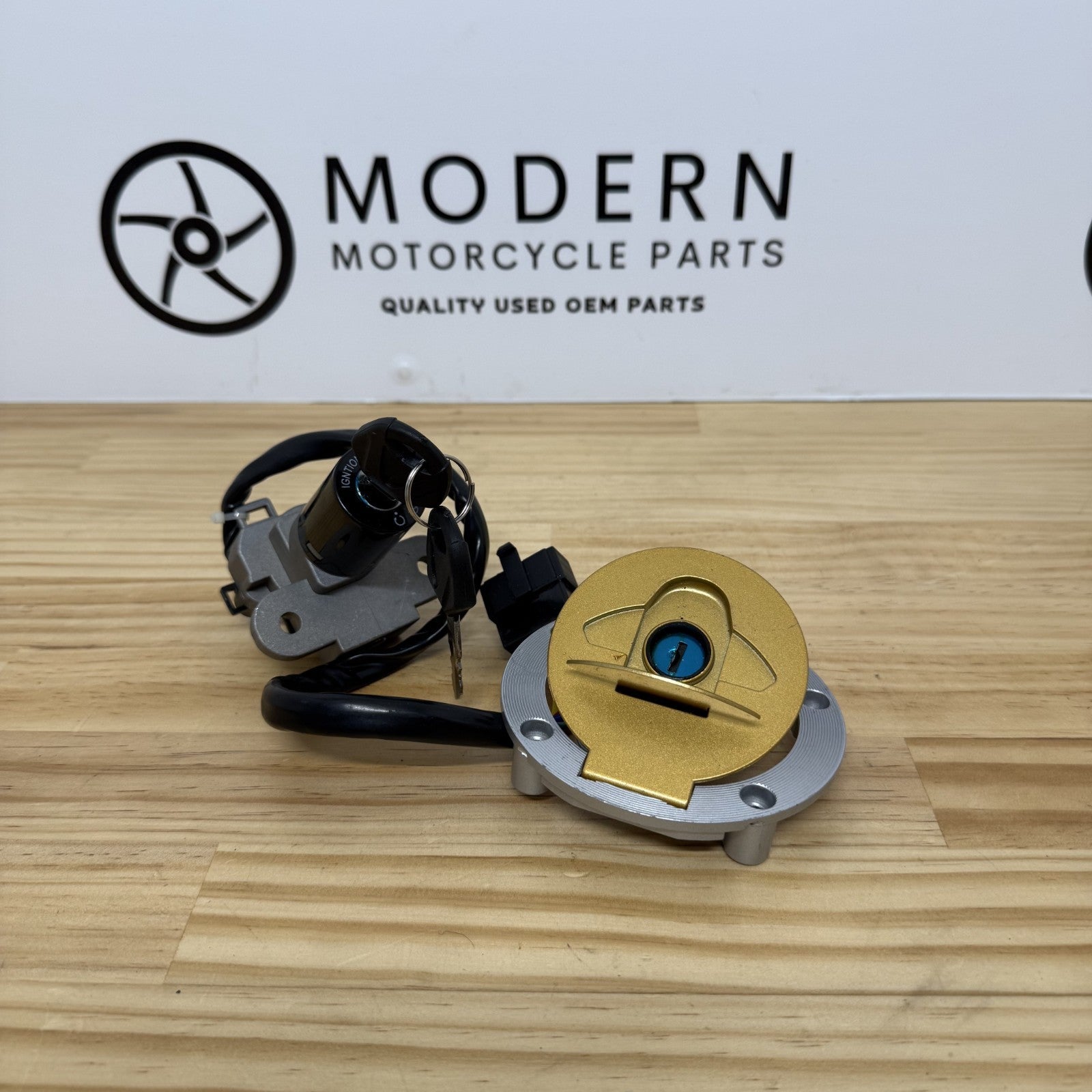 Ducati 748 916 996 1993-2000 Ignition Tank Filler Key Set