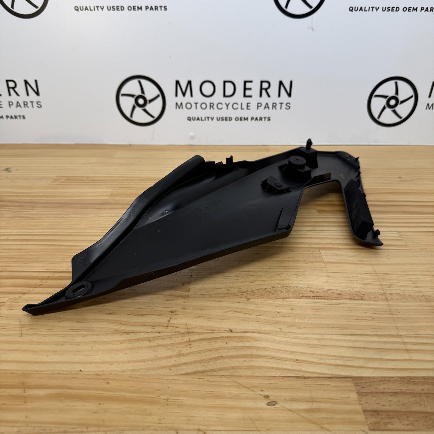 Yamaha YZF-R3 2025+ Left Seat Fairing Infill BRA-F171E Genuine OEM