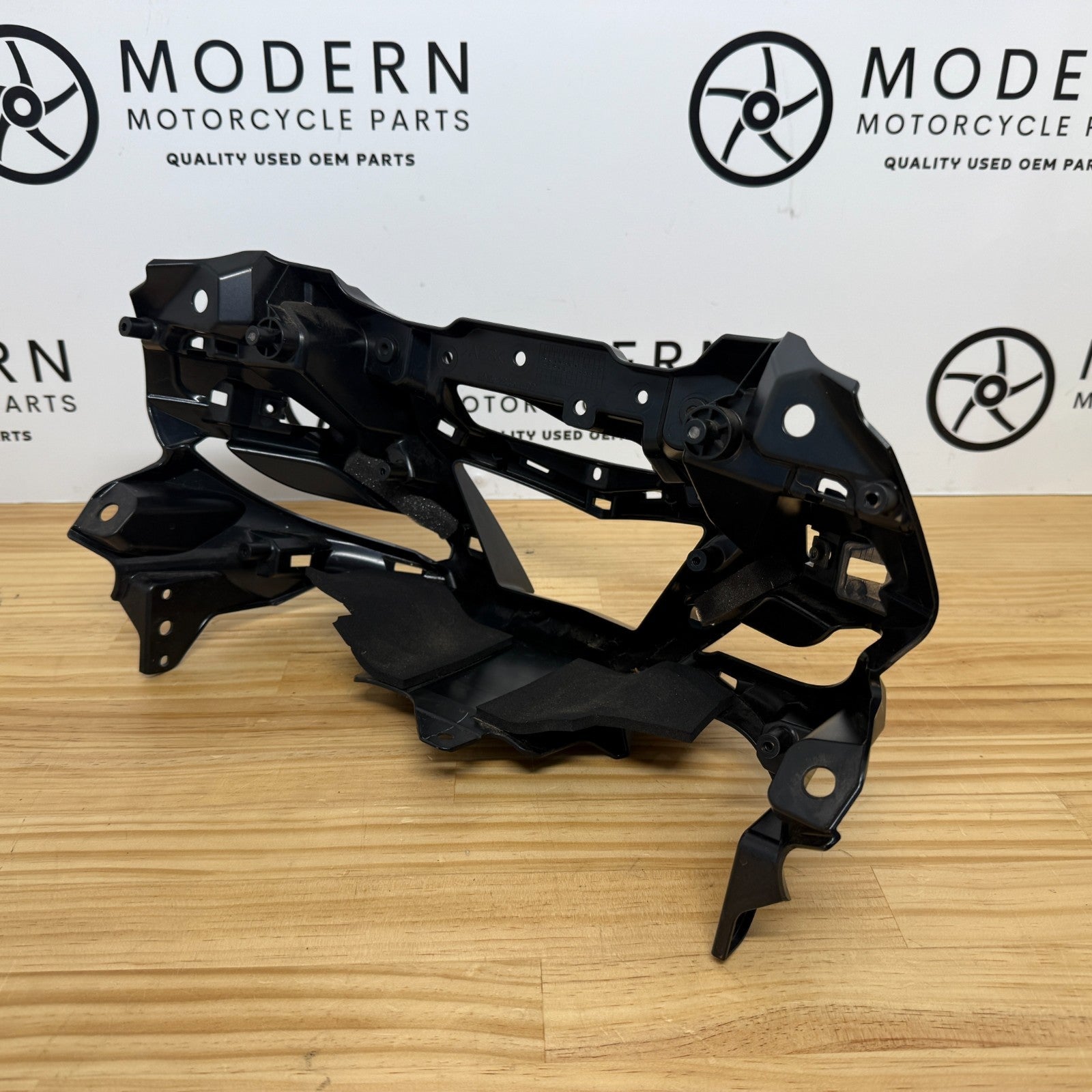 Yamaha YZF-R6 2017+ Front Upper Infill Fairing BN6-2830A-00 Genuine OEM