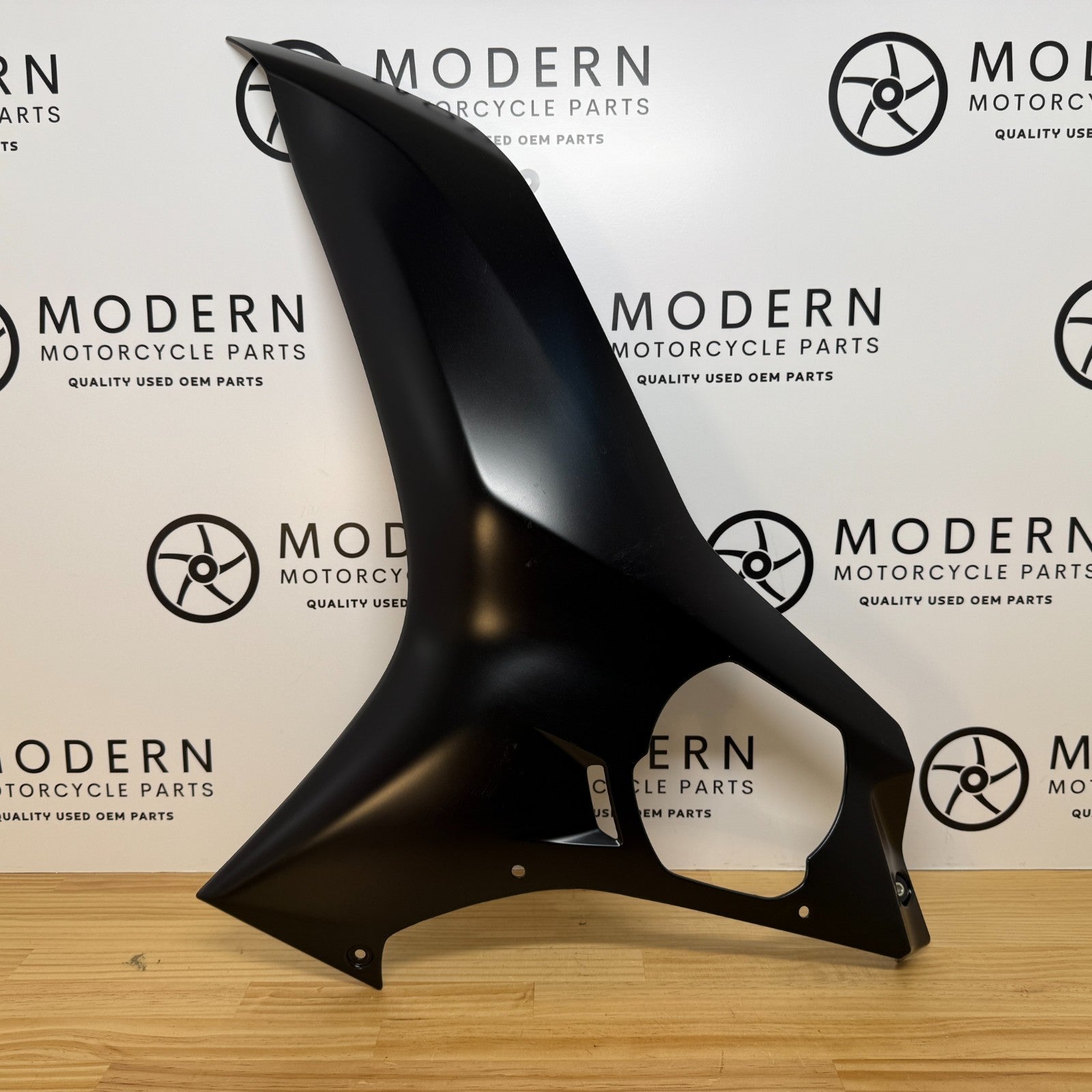 Yamaha YZF-R6 2017+ Left Fairing Outer Black Genuine OEM BN6-W283U-00-P0