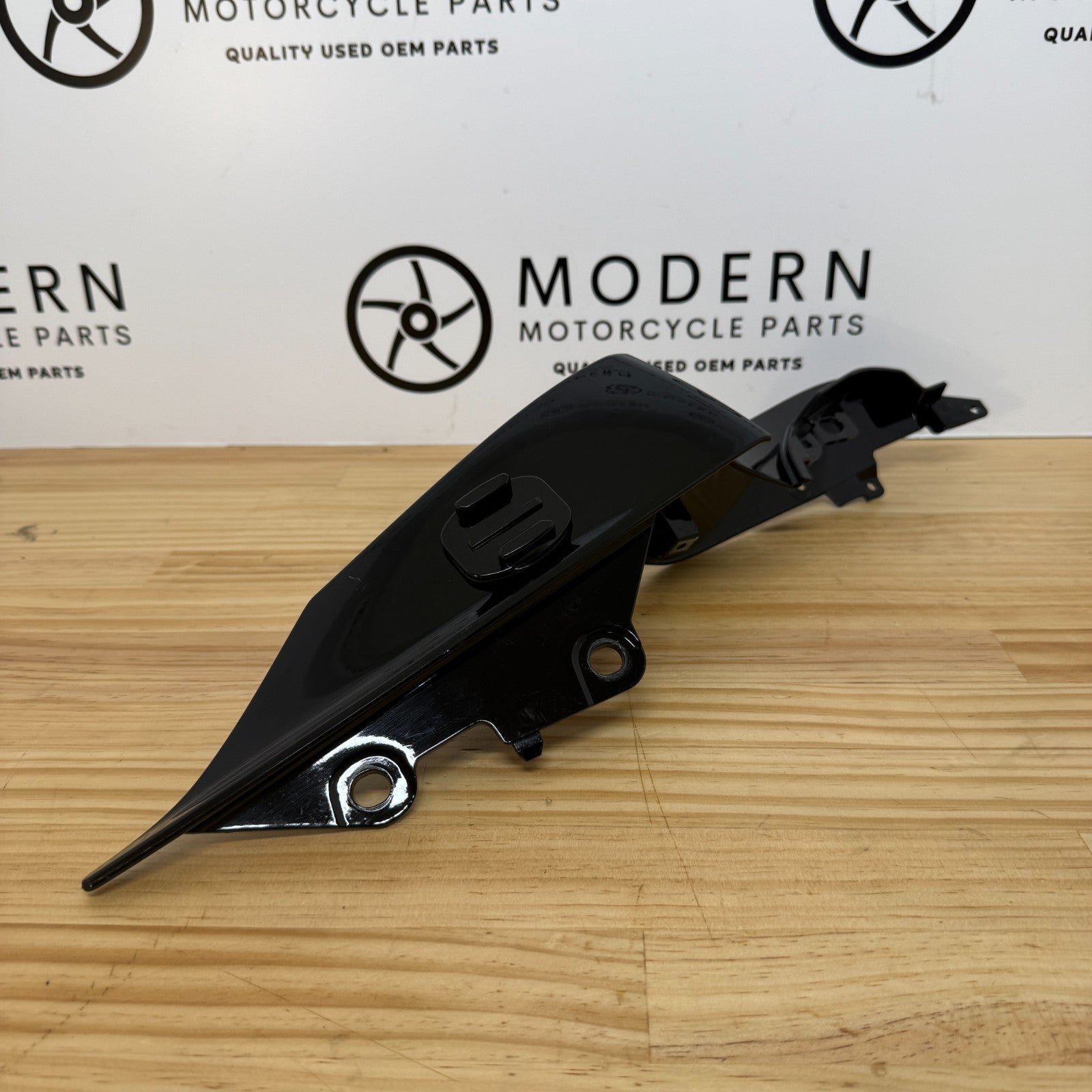 Yamaha YZF-R7 2022-2025 Left Tail Fairing Black BEB-21721-00-P0 Genuine OEM