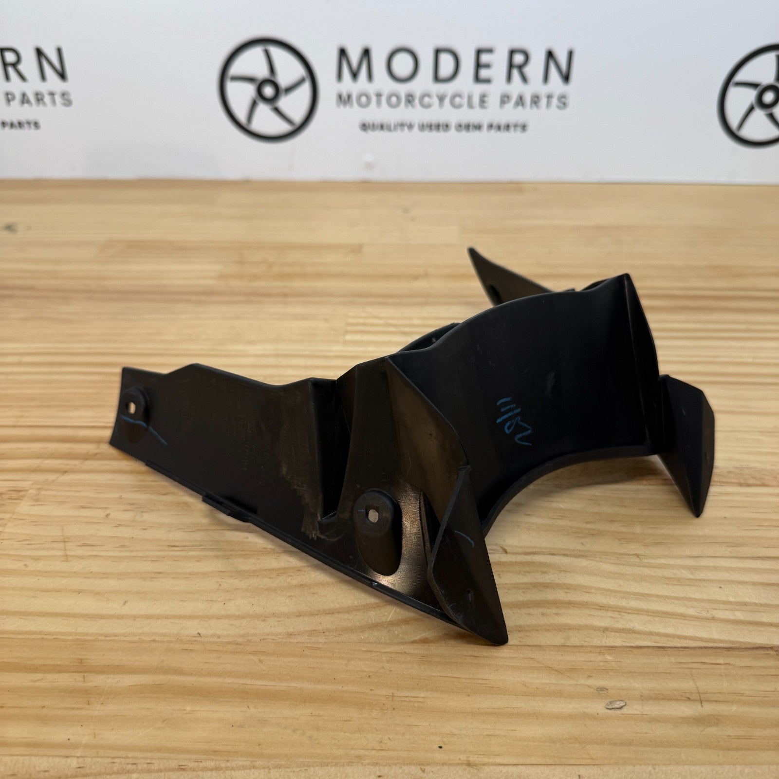 Yamaha YZF-R3 2025+ Front Lower Infill Fairing Panel B1X-F836M Genuine OEM