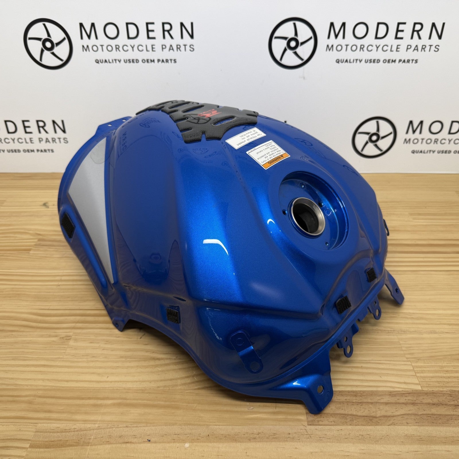 Suzuki GSXR1000 2017-2025 Fuel Tank Blue OEM 44100-17K30-YSF